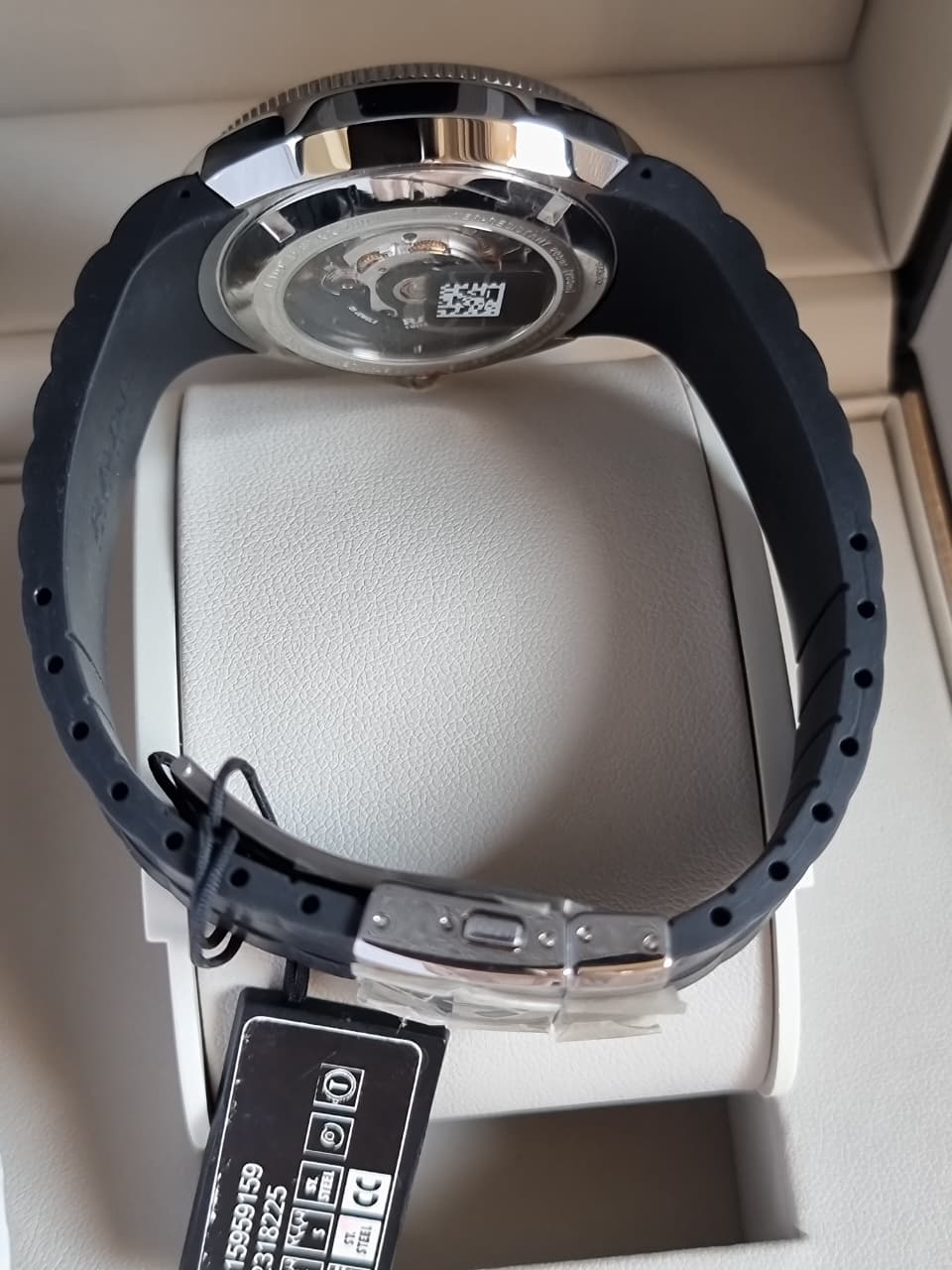Rado D-Star 200 Men's Automatic Watch – 42mm Black Dial, Black Ceramic Bezel & Black Rubber Strap  R15959159