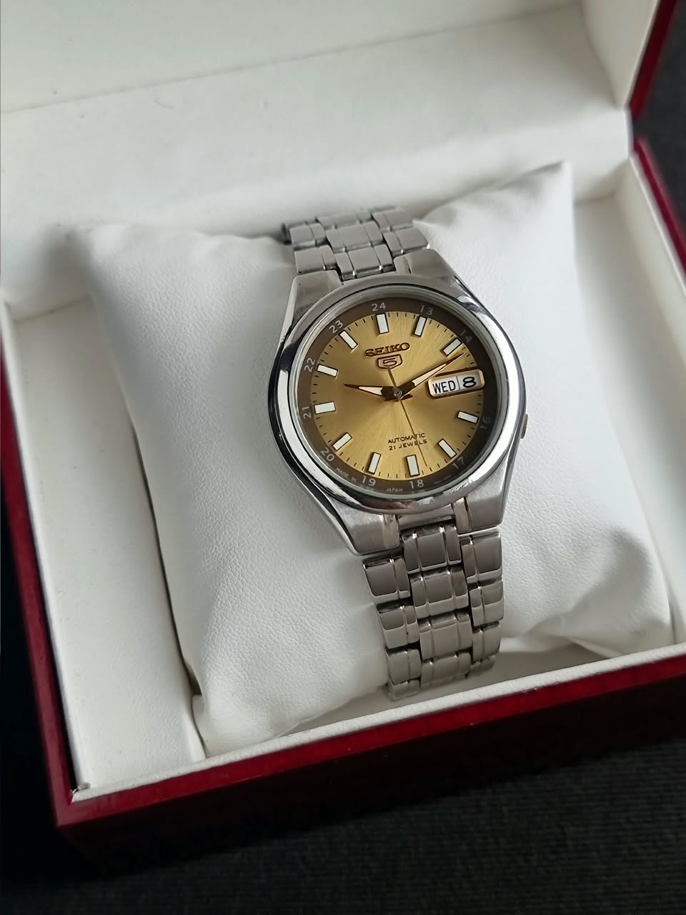 Seiko 5 Gents Watch 37mm Golden dial Automatic Watch