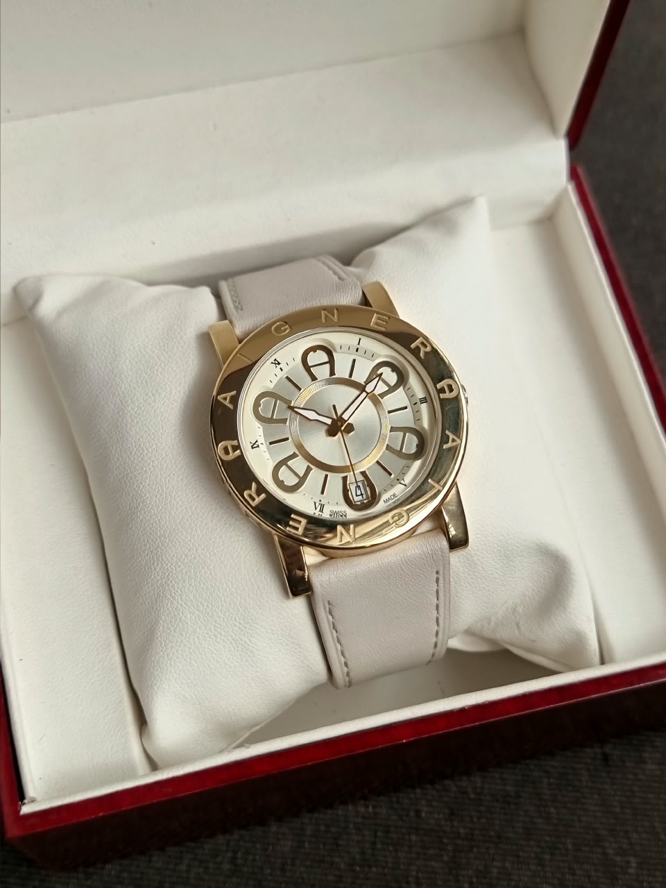 Aigner Ladies Watch Gray Leather Strap Quartz Watch (Strap After Market)