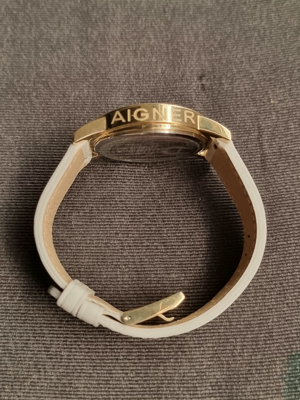 Aigner Ladies Watch Gray Leather Strap Quartz Watch (Strap After Market)
