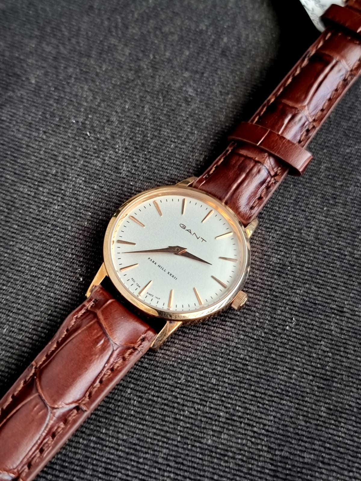 Gant Ladies Watch Brown Leather Strap 34mm Quartz Watch – Pre