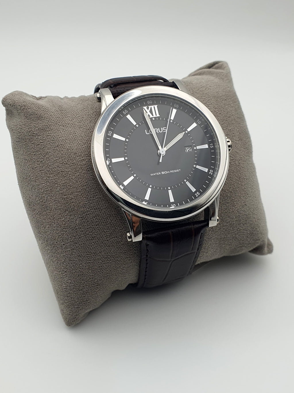 Lorus Sub Brand Of Seiko Gents Watch 44mm Dial Quartz Watch (8/10 Condition)