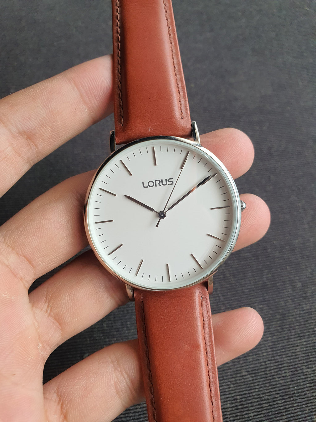 Lorus Sub Brand Of Seiko Gents Watch 40mm Dial Size Quartz Watch (8/10 Condition)