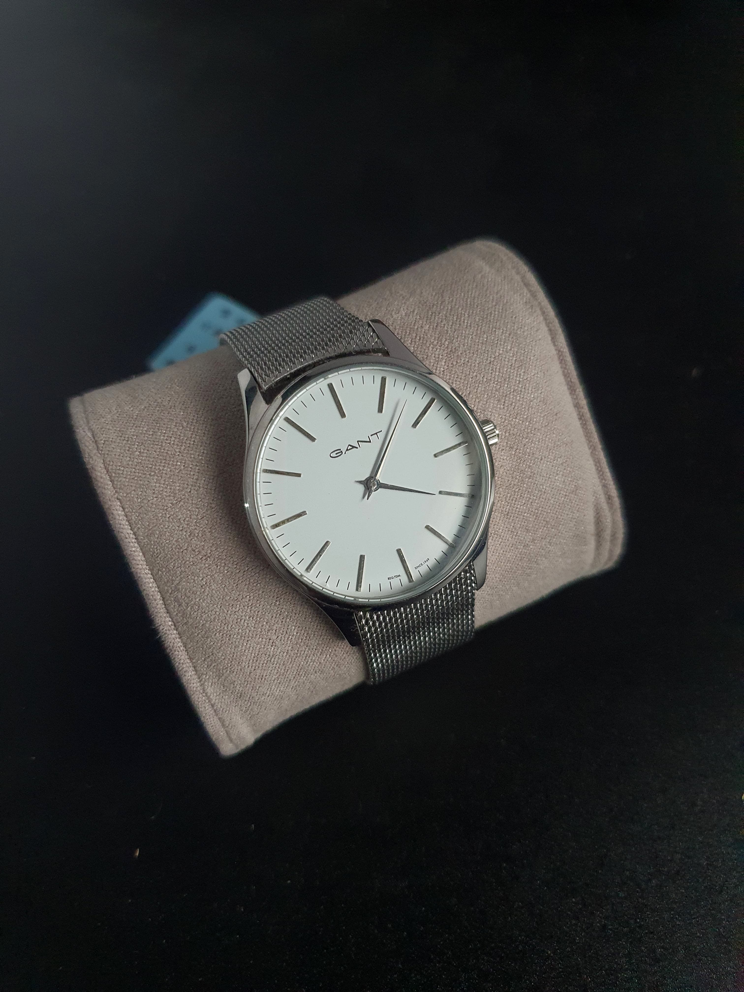 Gant Ladies Watch 35mm Dial Silver Mesh Chain Quartz Watch