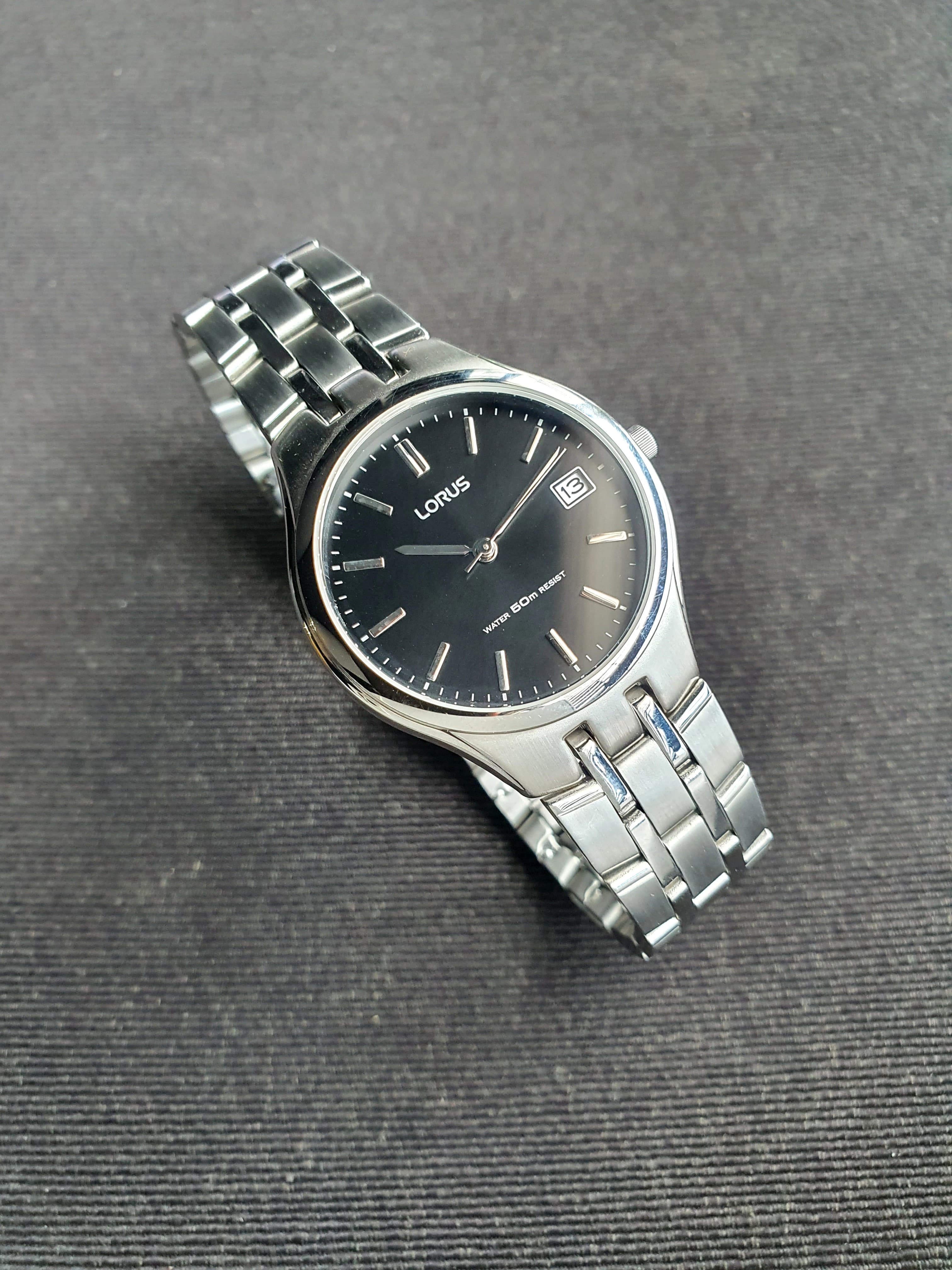 Lorus Sub Brand Of Seiko Gents Black Dial  Watch Silver Chain 35mm Quartz Watch RXH63DX9