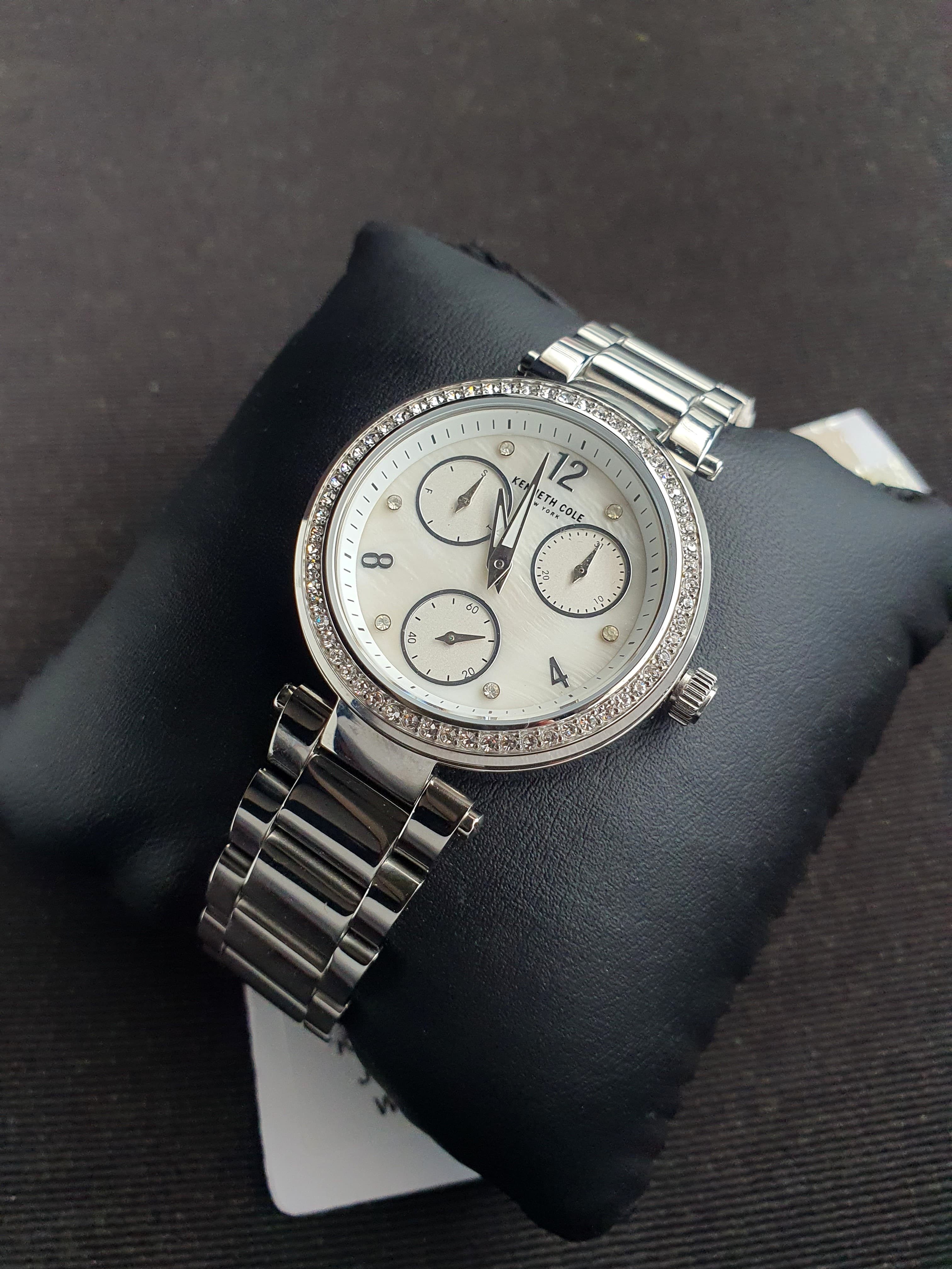 Kenneth Cole Ladies Watch Silver Chain 35mm Quartz Watch