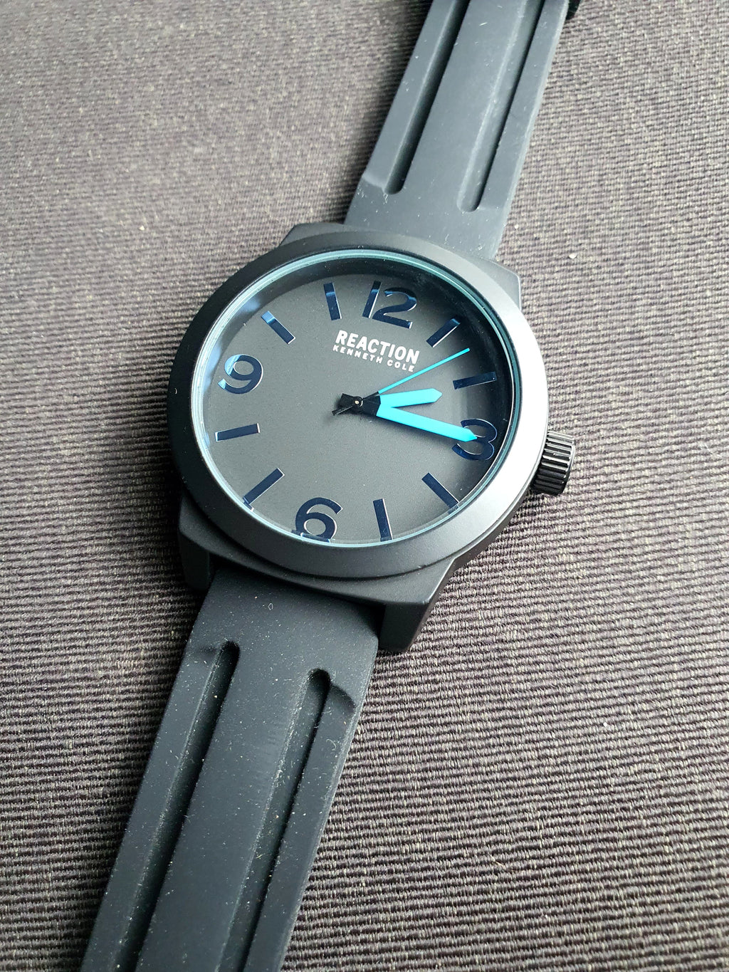 Kenneth Cole Reaction Black Rubber Strap Black Casing Black Dial 48mm Quartz Watch