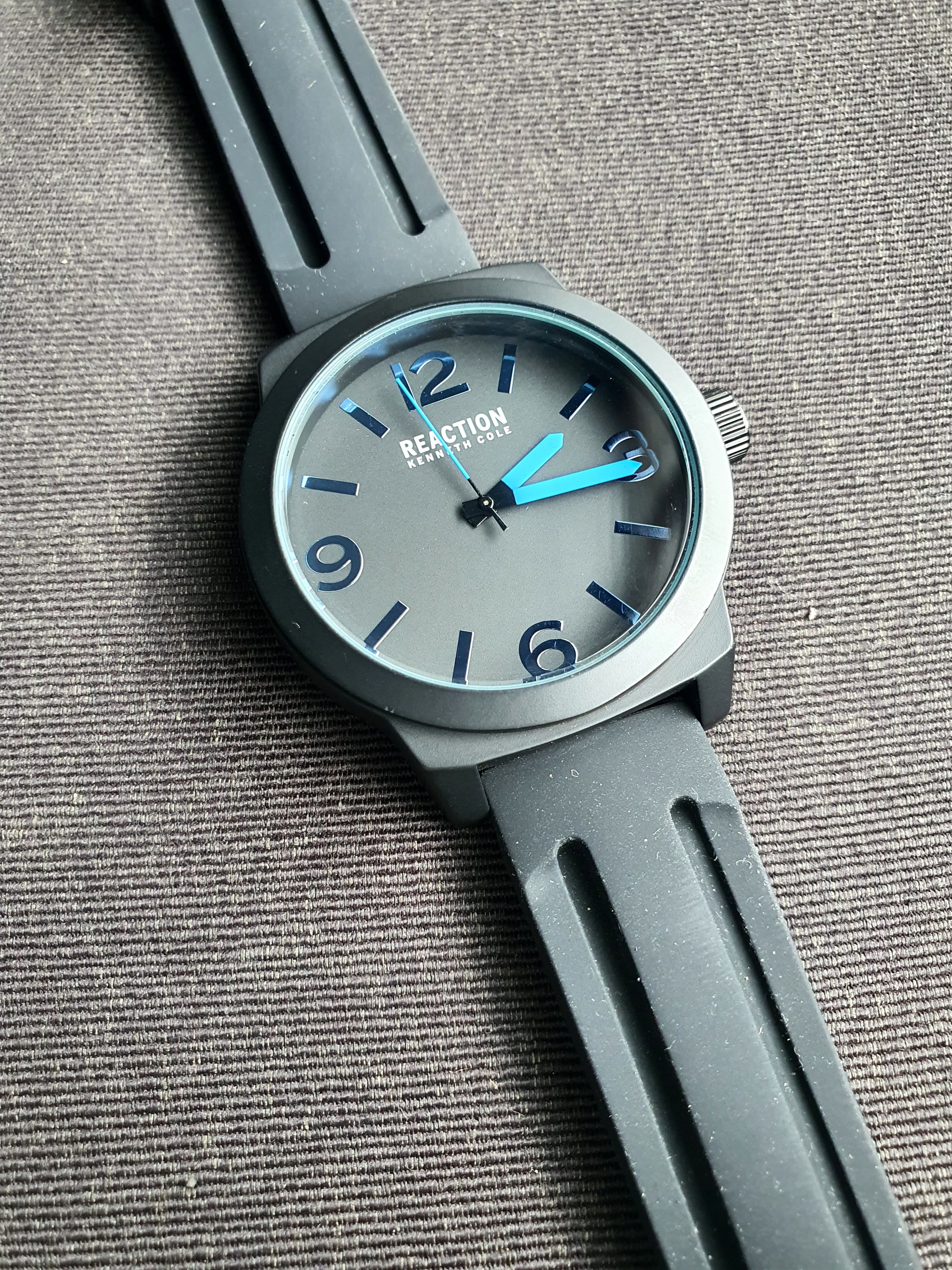 Kenneth Cole Reaction Black Rubber Strap Black Casing Black Dial 48mm Quartz Watch