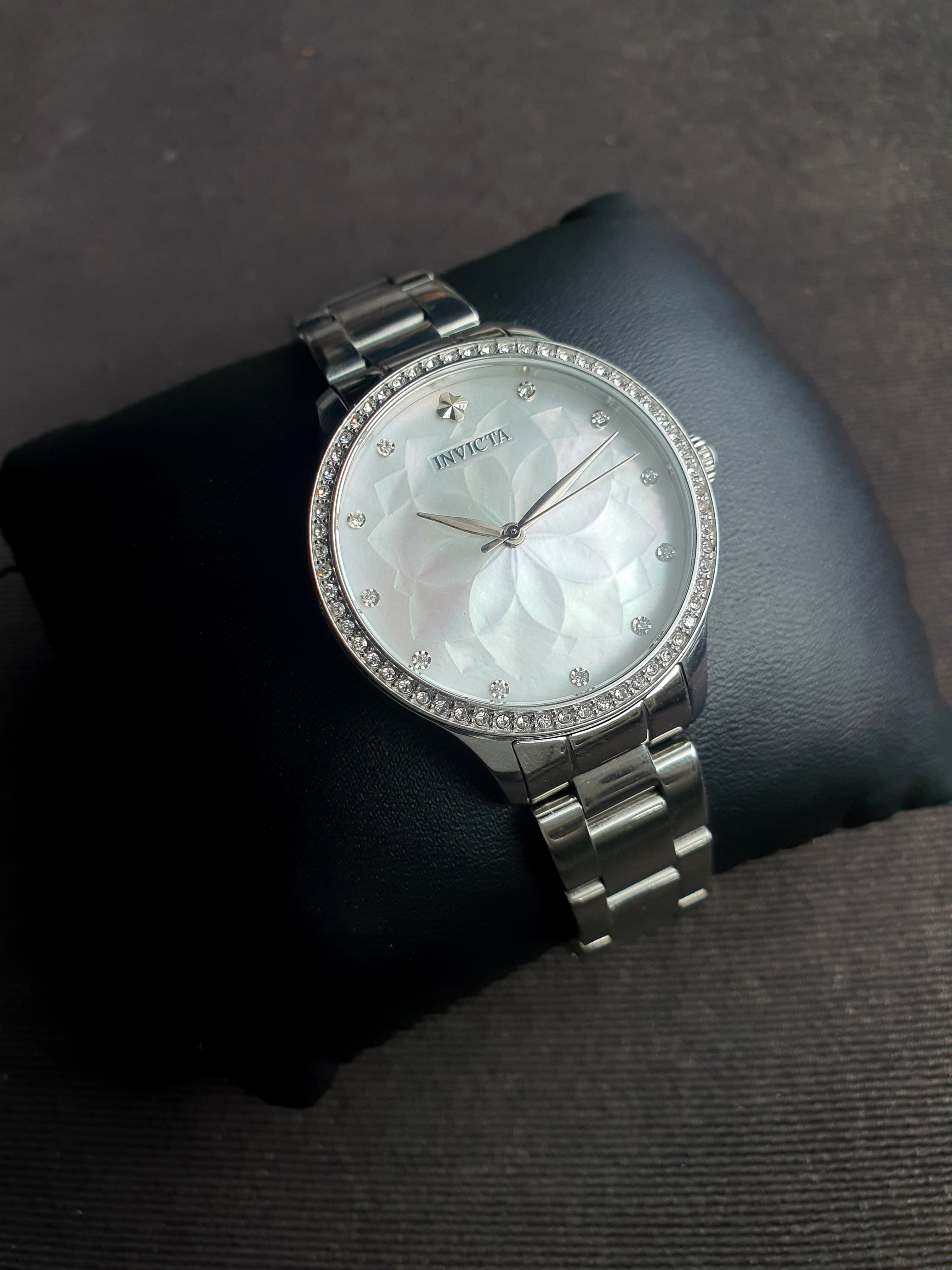 Invicta Wildflower Lady Model 35553 - Ladies Watch Quartz