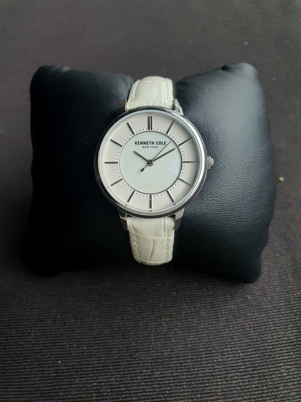 Kenneth Cole New York Women's KC50860002 Analog Display Quartz White Watch