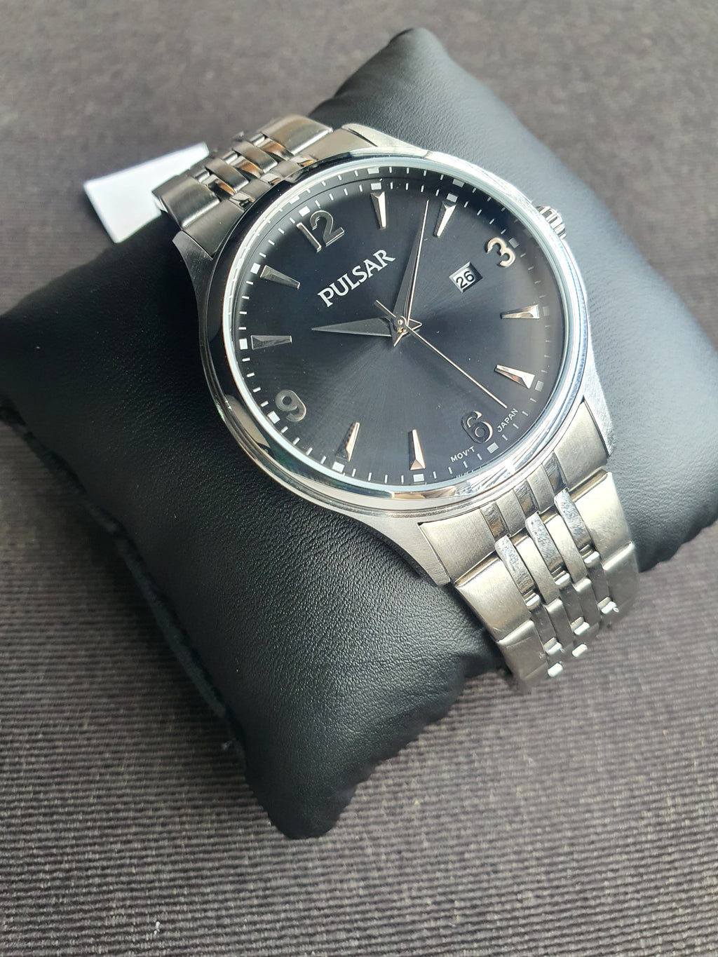 Pulsar Sub Brand Of Seiko Silver Chain 40mm Black Dial Quartz Watch