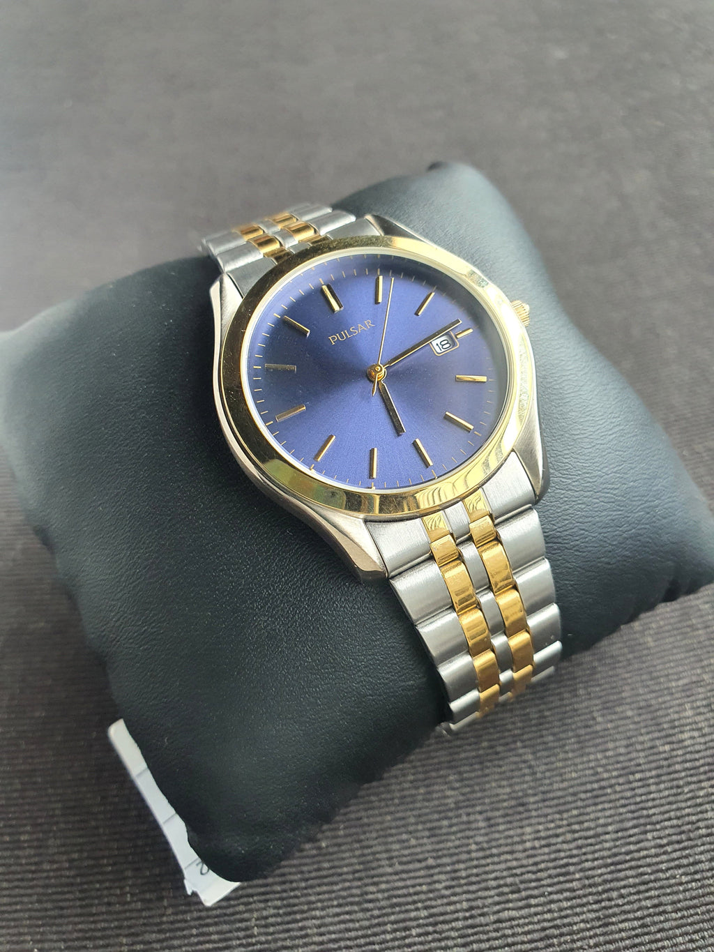 Pulsar Sub Brand Of Seiko Gents Watch 38mm Dial Quartz Watch