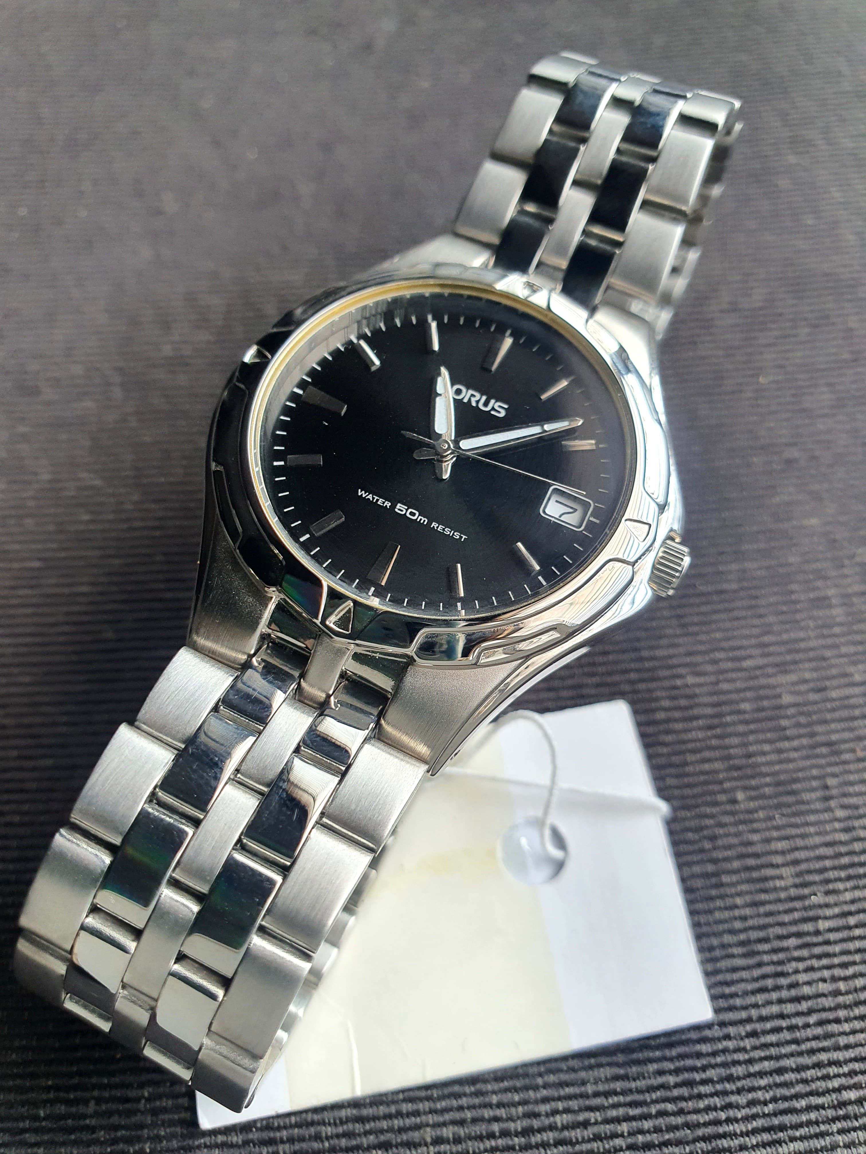 Lorus Sub Brand Of Seiko Gents Watch Silver Chain Black Dial Quartz Watch