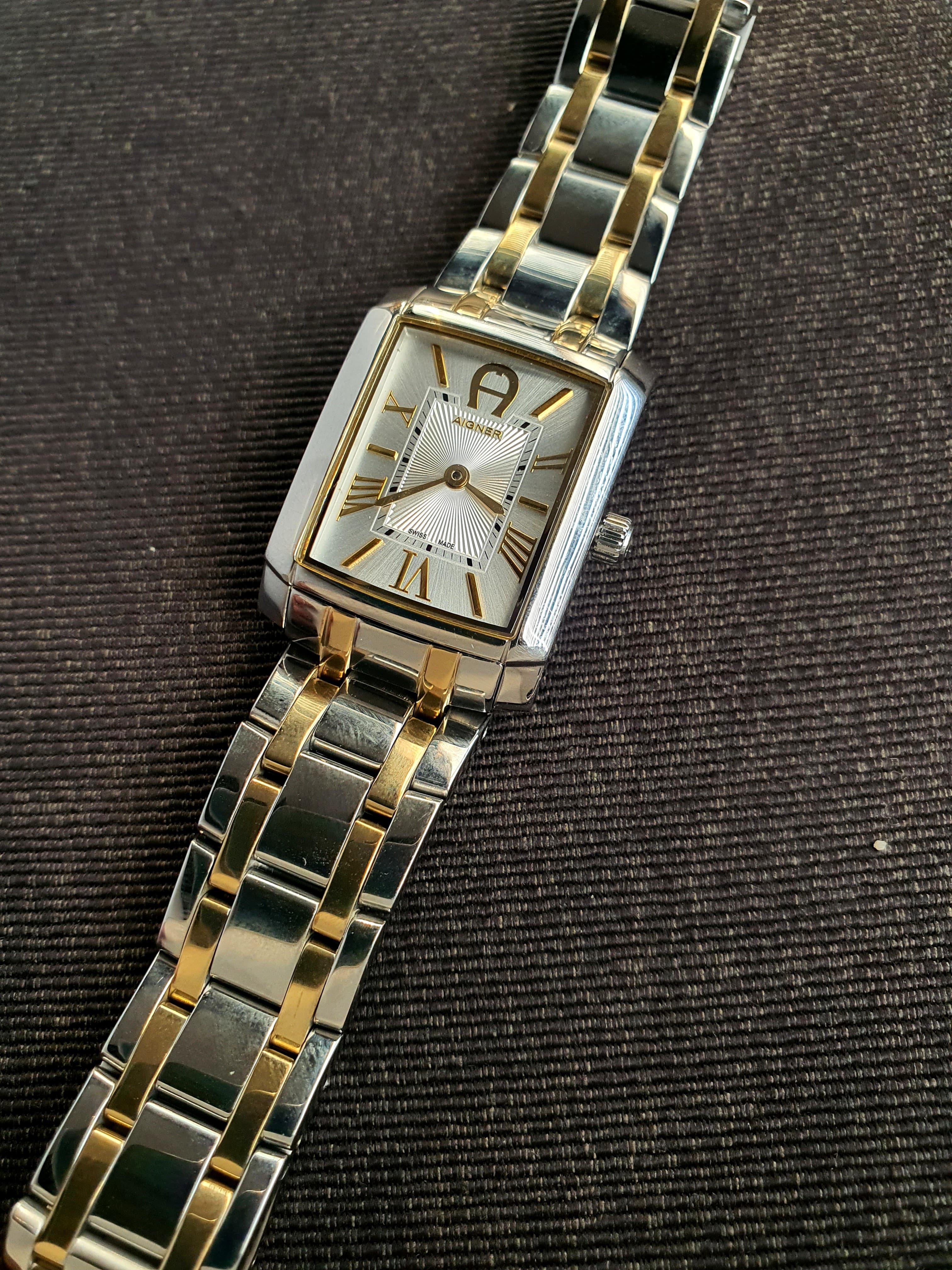 Aigner Ladies Watch Rectangular Dial Quartz Watch (BACK PLAIN)