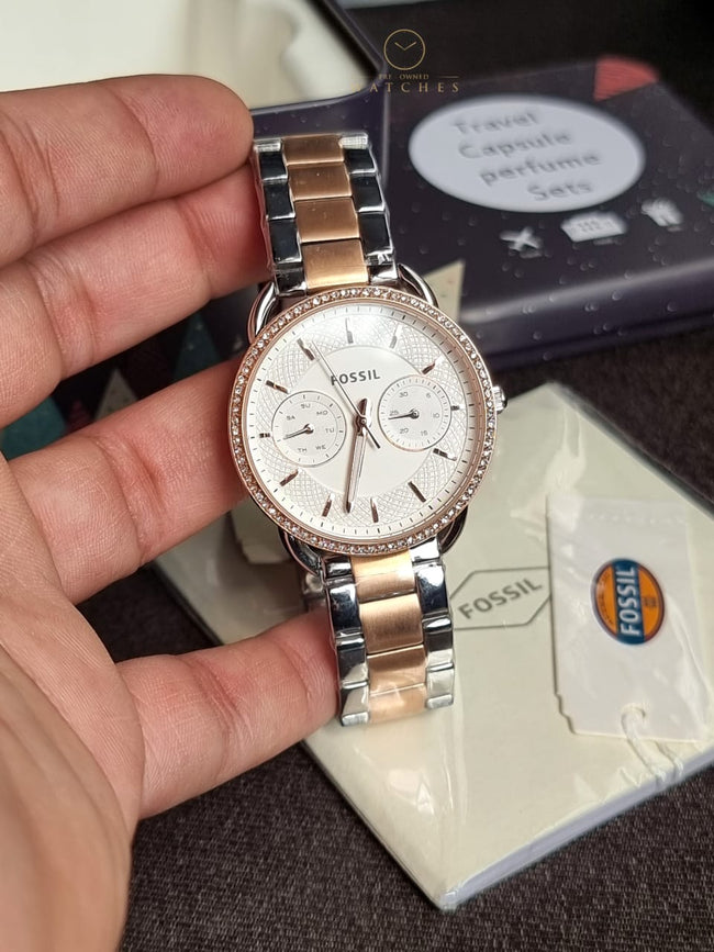 Fossil Women’s Quartz Stainless Steel Silver Dial 35mm Watch ES4396 Main Image