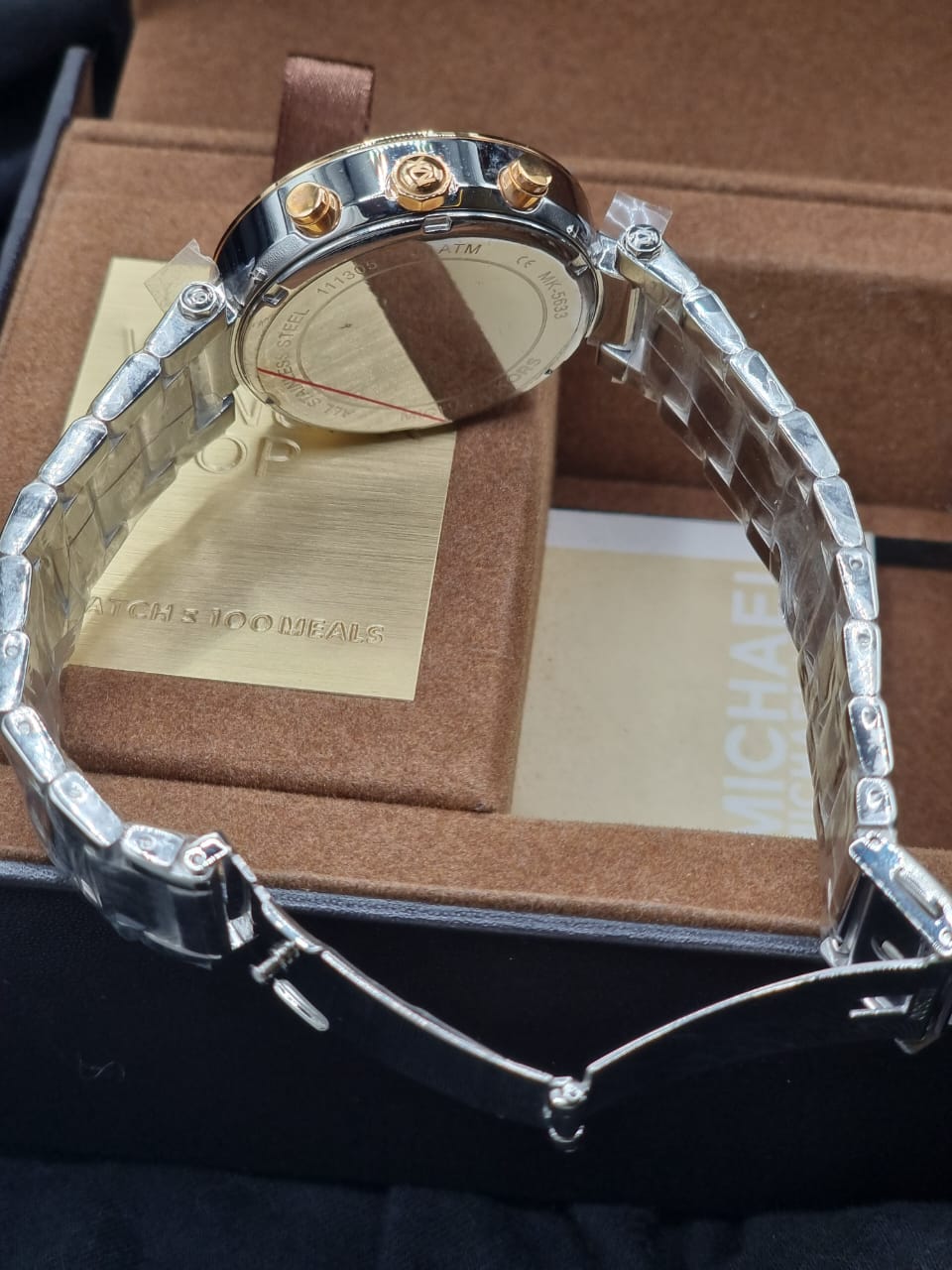 Michael Kors Ladies Watch 38mm Dial Size Quartz Watch (Back Changed)