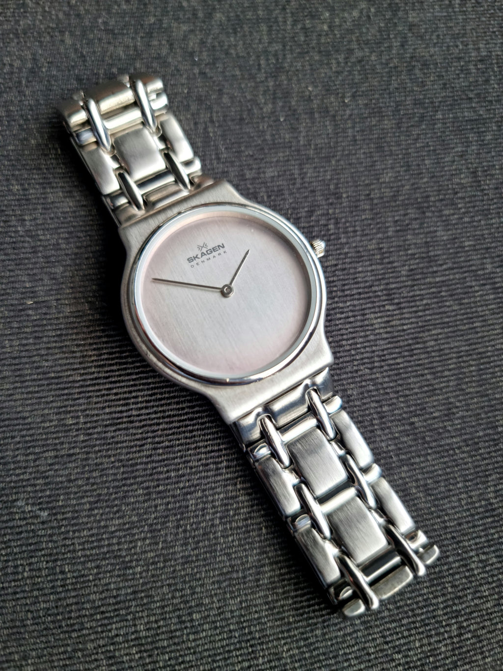 Skagen Unisex 32LSX 36mm Dial Quartz Watch