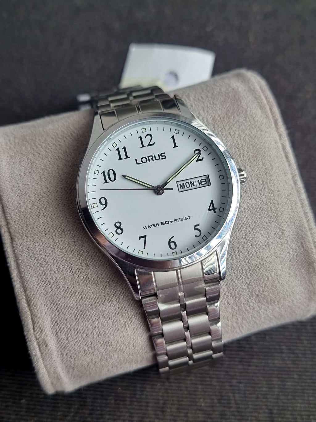 Lorus Sub Brand Of Seiko Gents Watch 38mm Dial Quartz Watch