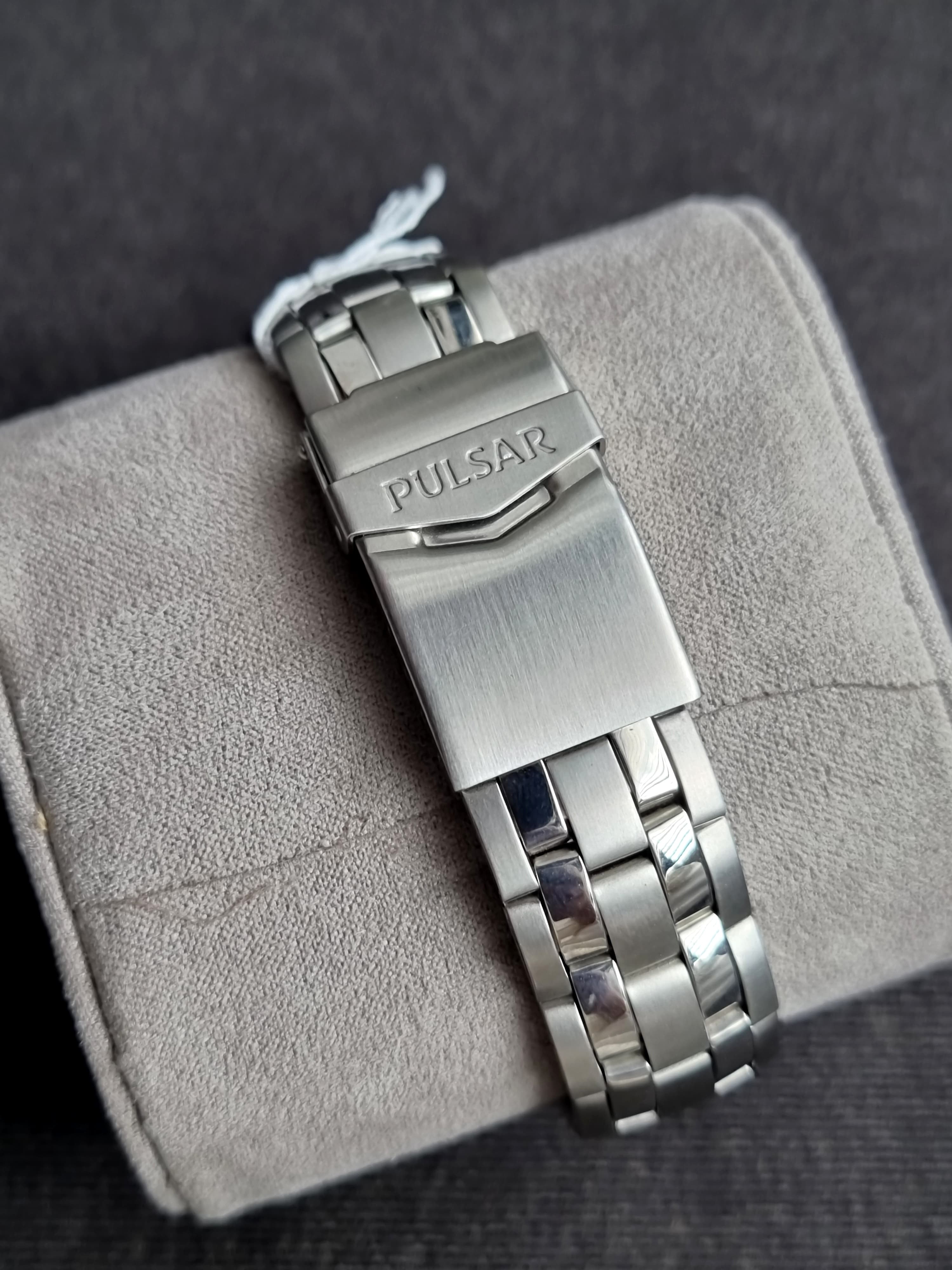 Pulsar Sub Brand Of Seiko Gents Quartz Watch