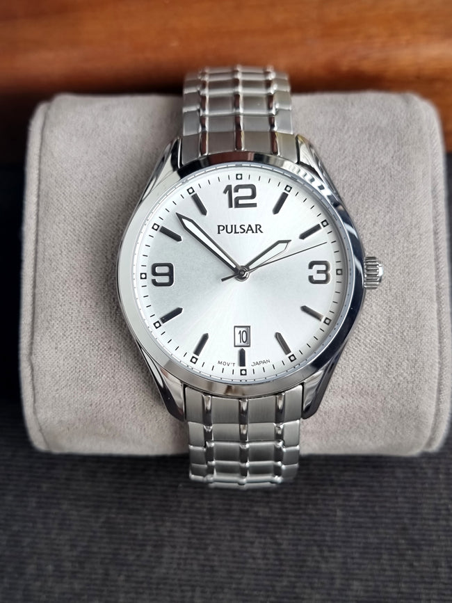 Pulsar Sub Brand Of Seiko Gents 40mm Quartz Watch Main Image