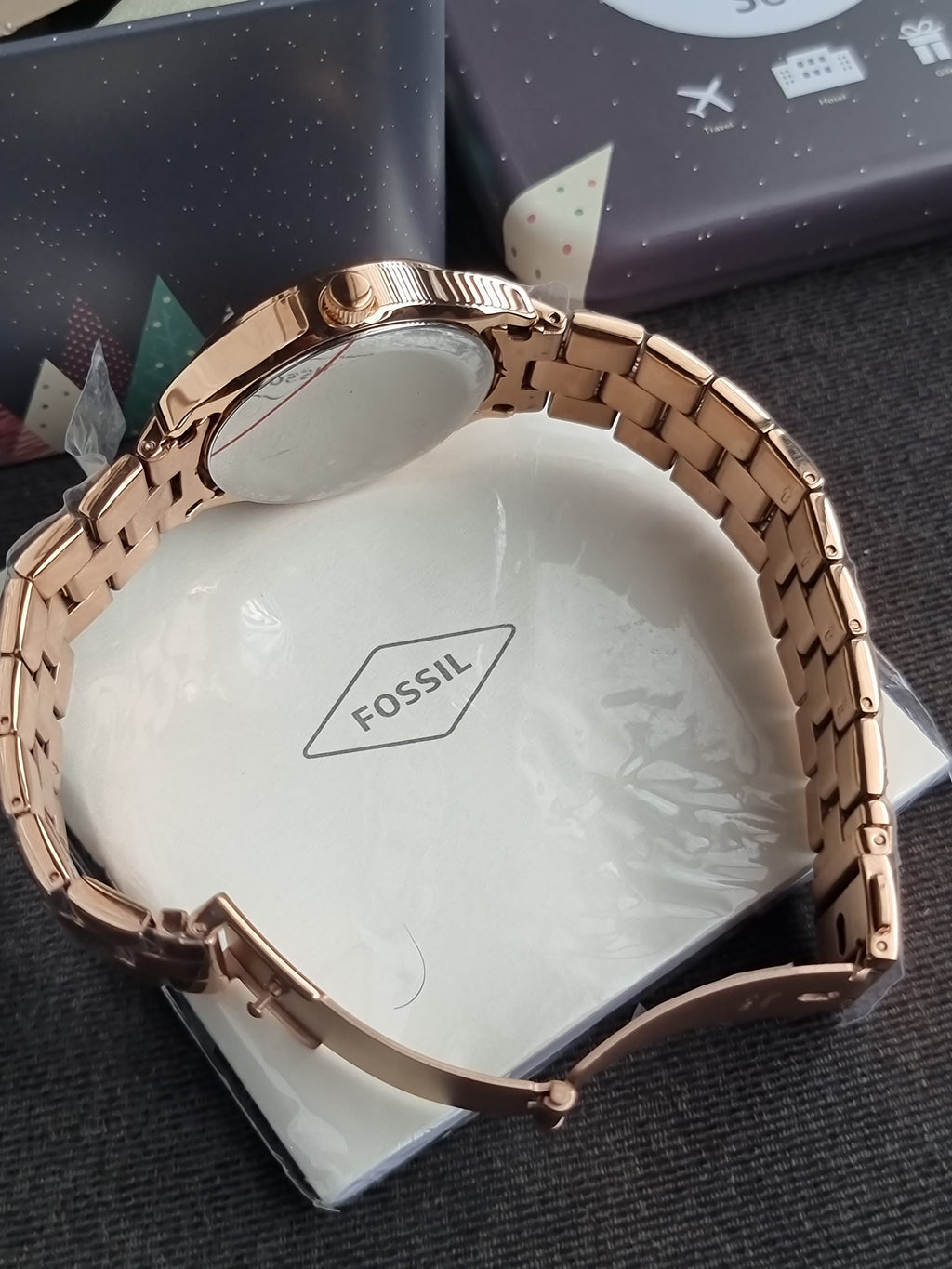 Fossil Bq1561 Womens Watch Rose Gold Casing Rose Gold Dial Quartz Watch