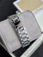 MICHAEL KORS  Lauryn Crystal Mother of Pearl Dial Ladies Watch Item No. MK3900