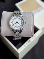 MICHAEL KORS  Lauryn Crystal Mother of Pearl Dial Ladies Watch Item No. MK3900