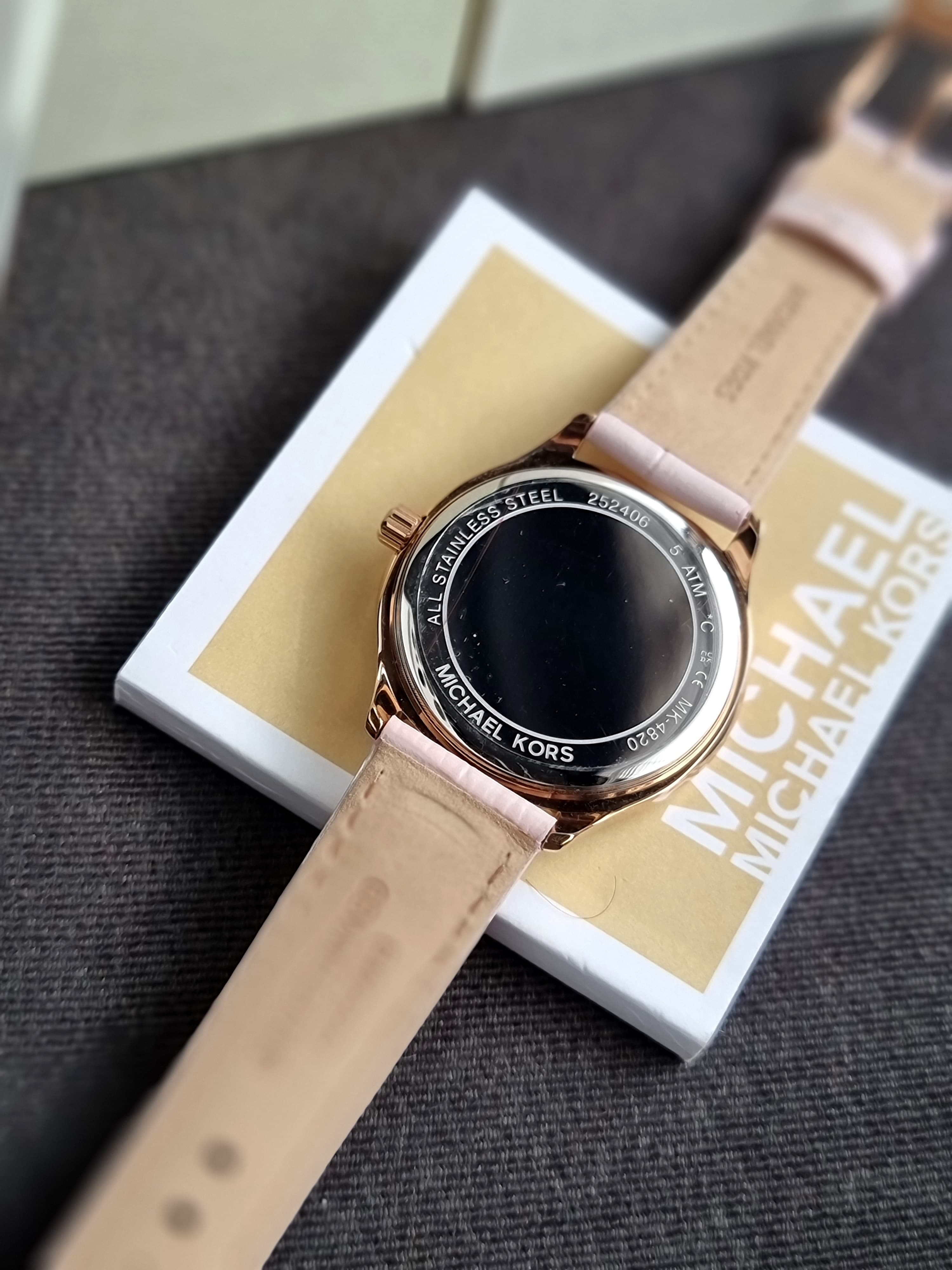 MICHAEL KORS  Sage Pave Mother of Pearl Dial Ladies Watch MK4820