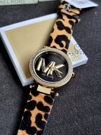 MICHAEL KORS Parker Quartz Crystal Black Dial Ladies Watch  MK4723