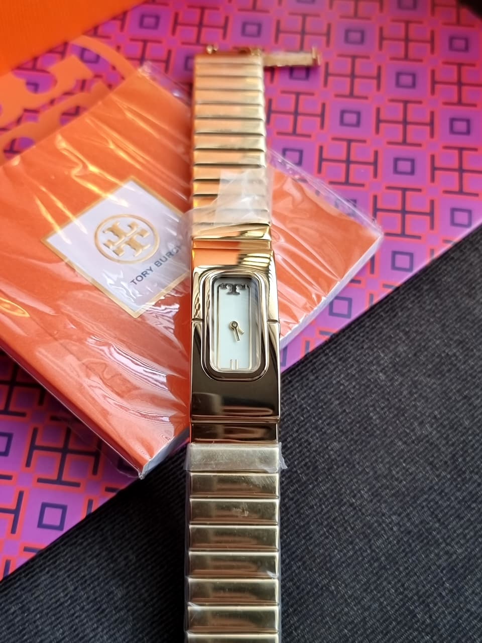 Tory Burch Women’s Quartz Gold Stainless Steel Cream Dial 18mm Watch TBW3045