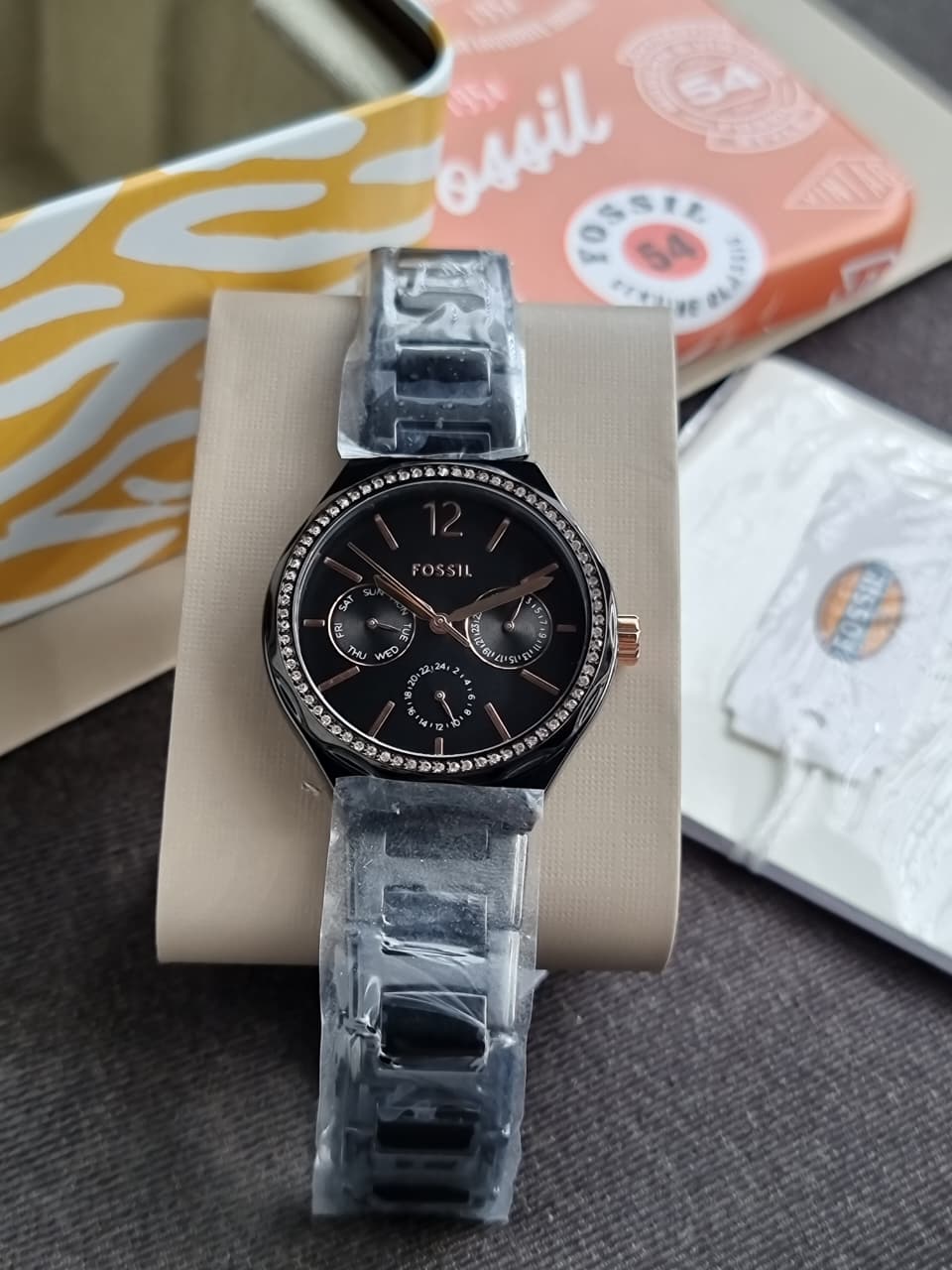 Fossil Bq2465 Ladies Watch Black Dial Black Casing Cosmograph Quartz Wath