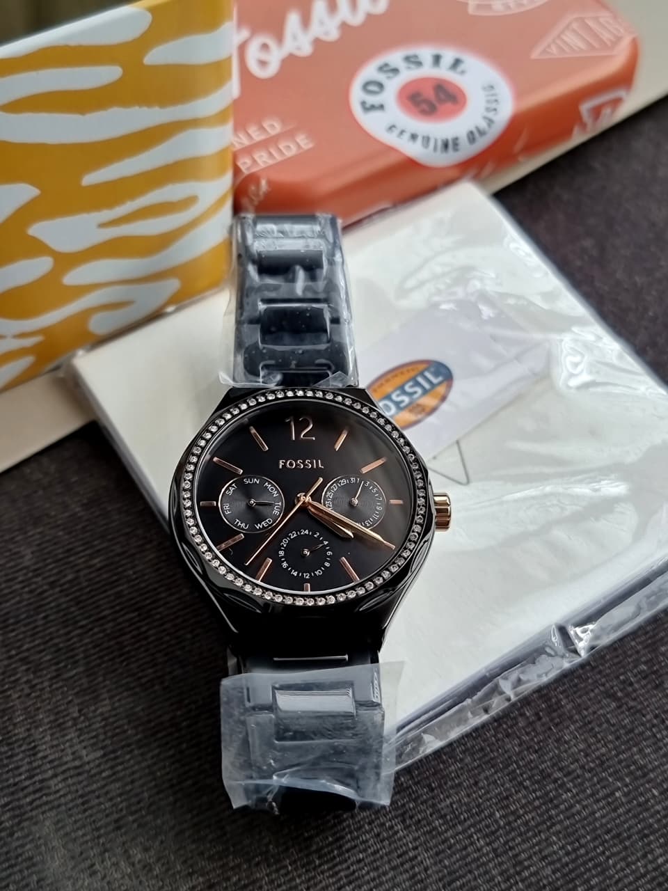 Fossil Bq2465 Ladies Watch Black Dial Black Casing Cosmograph Quartz Wath