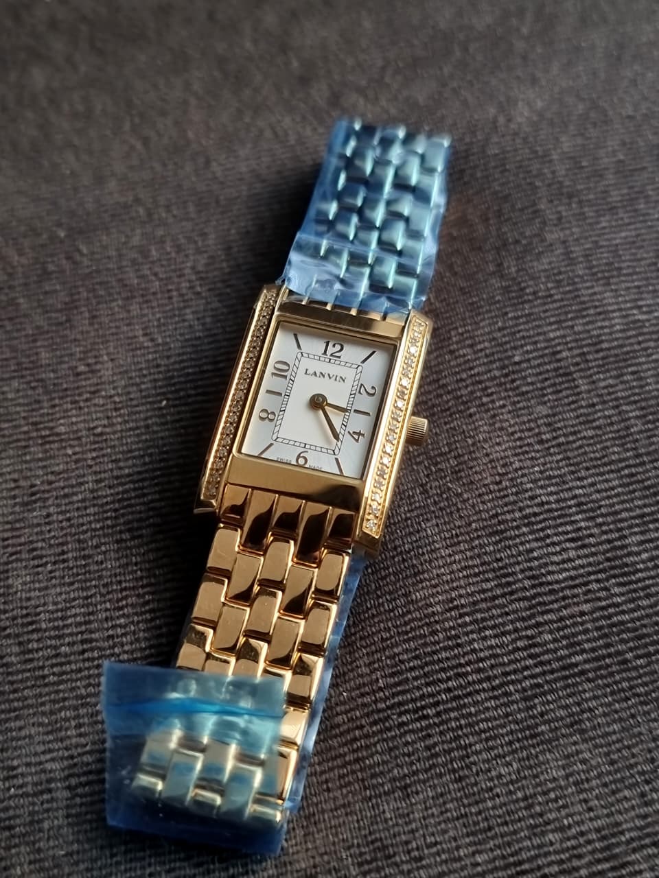 Lanvin  Swiss made Ladies Watch Golden Casing Quartz Watch
