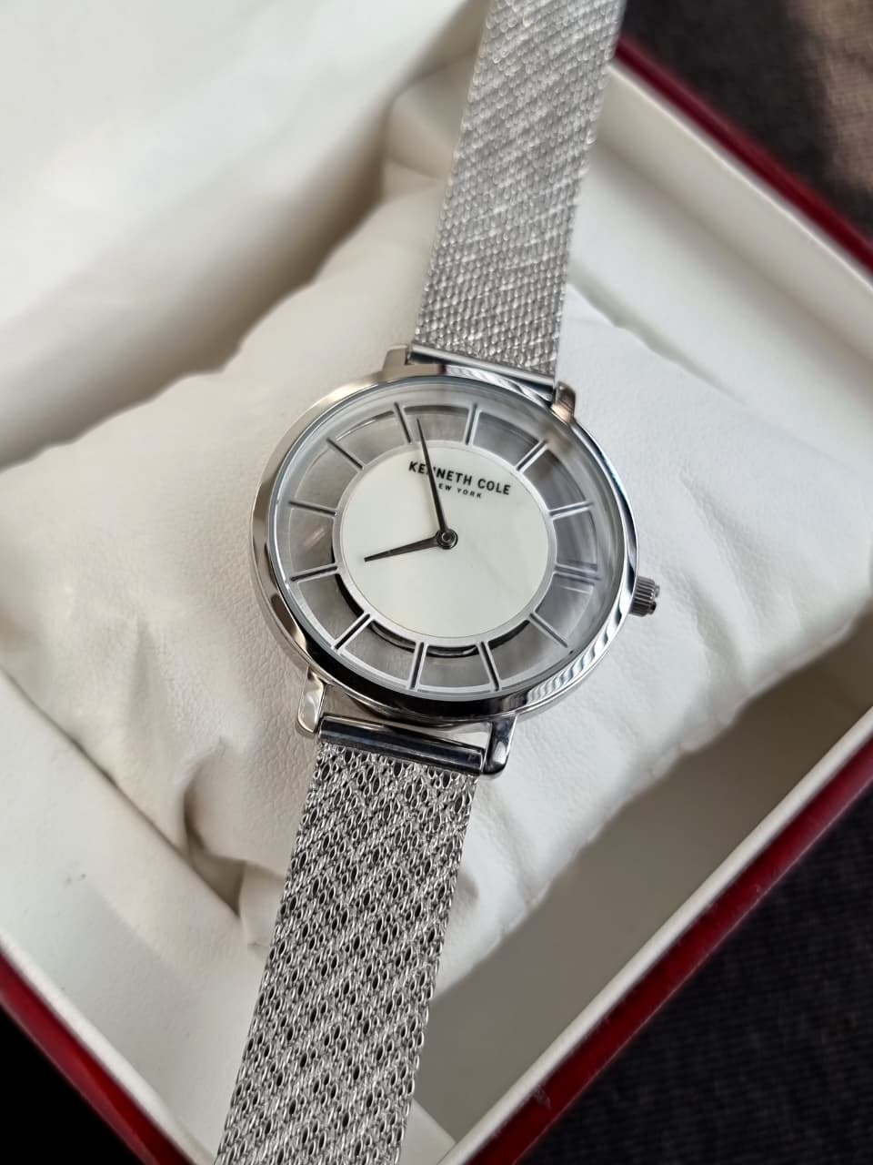 Kenneth Cole Ladies Watch Silver Casing Mesh Chain Quartz Watch