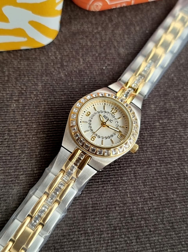 Relic Sub Brand Of Fossil Ladies Watch 26mm Dial Quartz Watch Hover Image