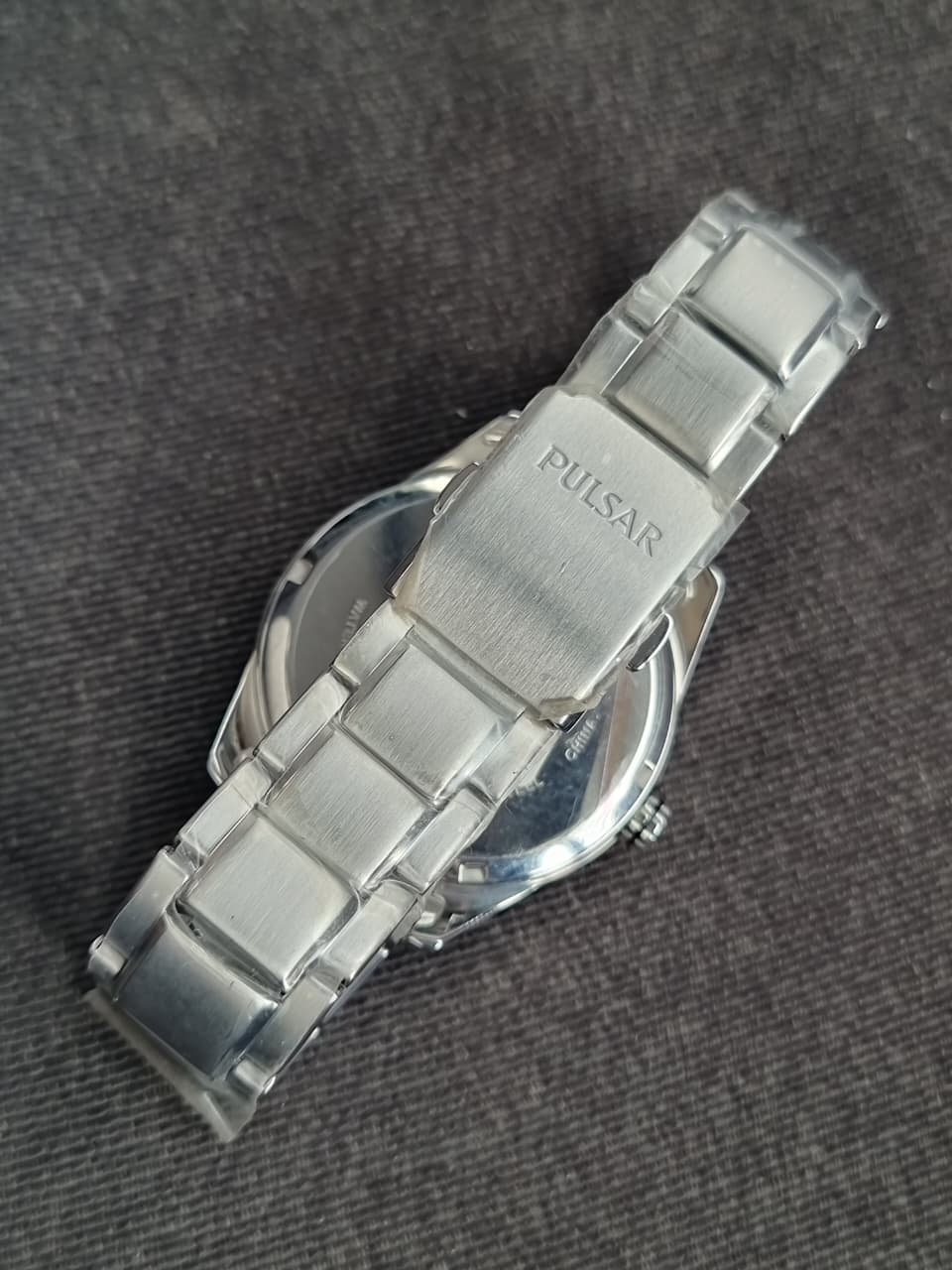 Pulsar Solor Operated Gray Dial Silver Casing Quartz Watch