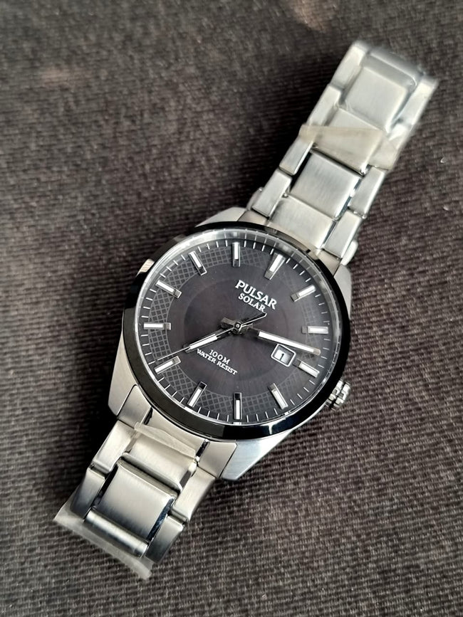 Pulsar Solor Operated Gray Dial Silver Casing Quartz Watch Main Image