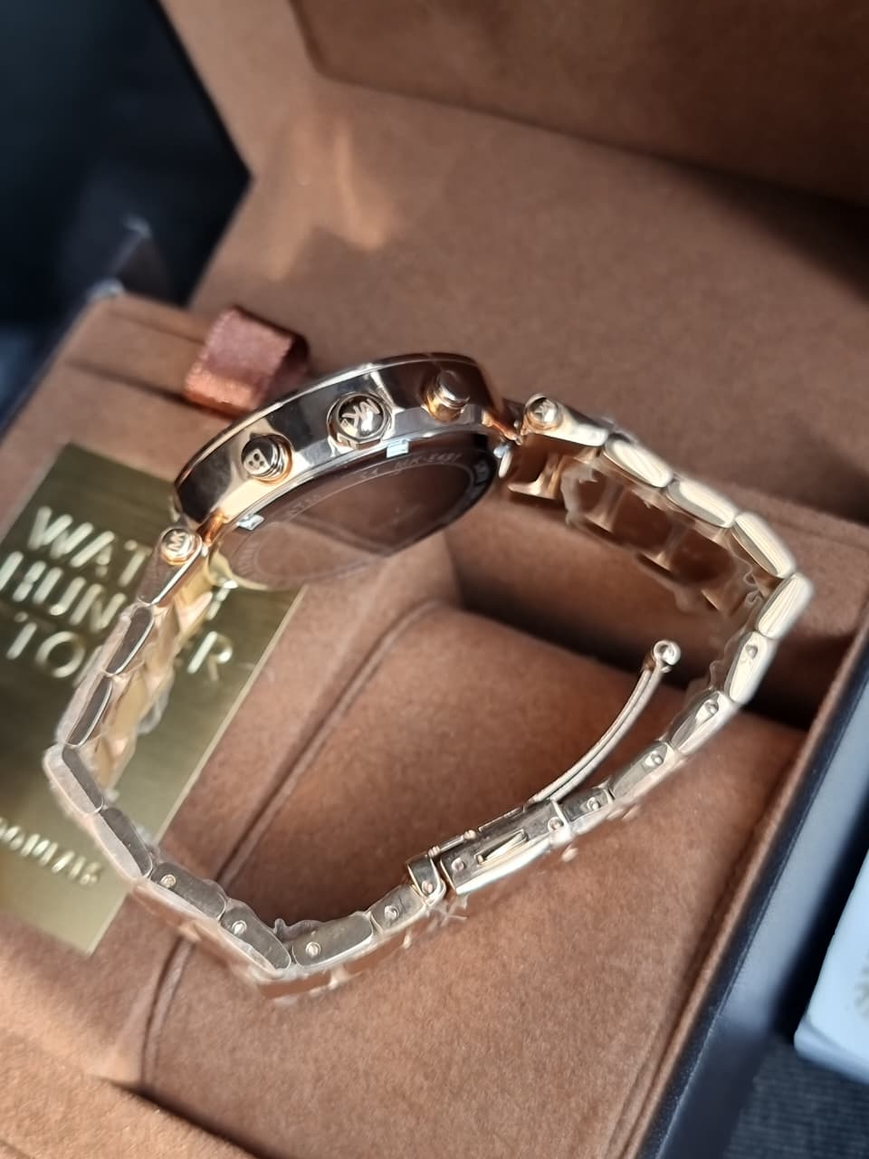 Michael Kors Women’s Quartz Stainless Steel Mother of pearl Dial 39mm Watch MK5491