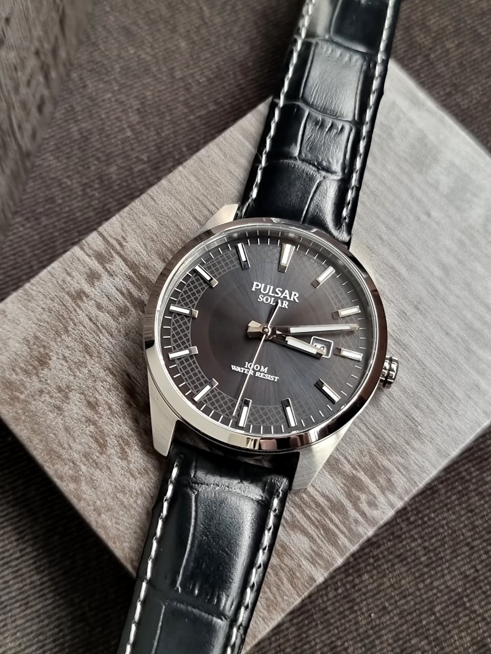 Pulsar Sub Brand Of Seiko 39mm Dial Solor Operated Quartz Watch