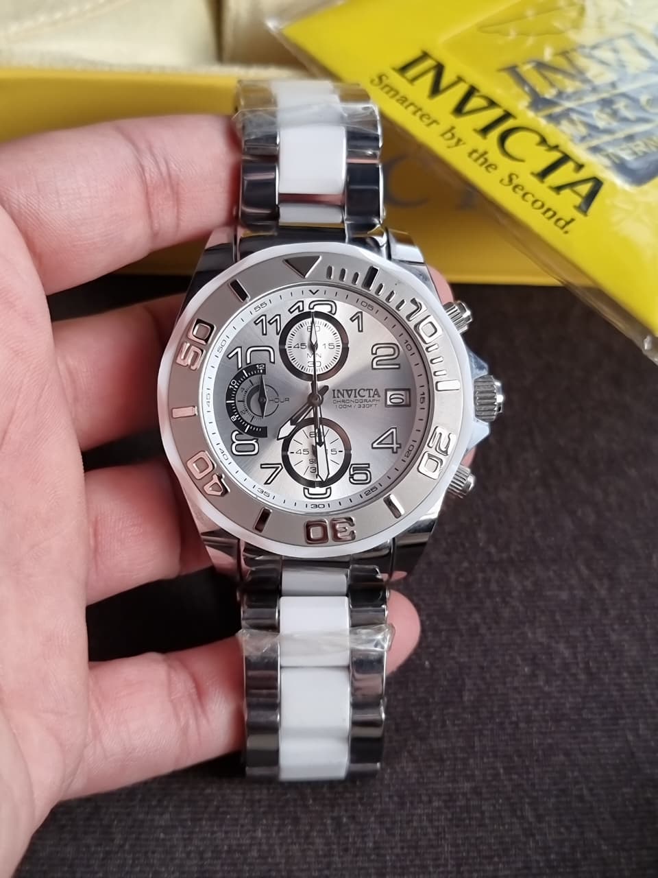 invicta Pro Diver Men Model 1250 - Men's Watch Quartz