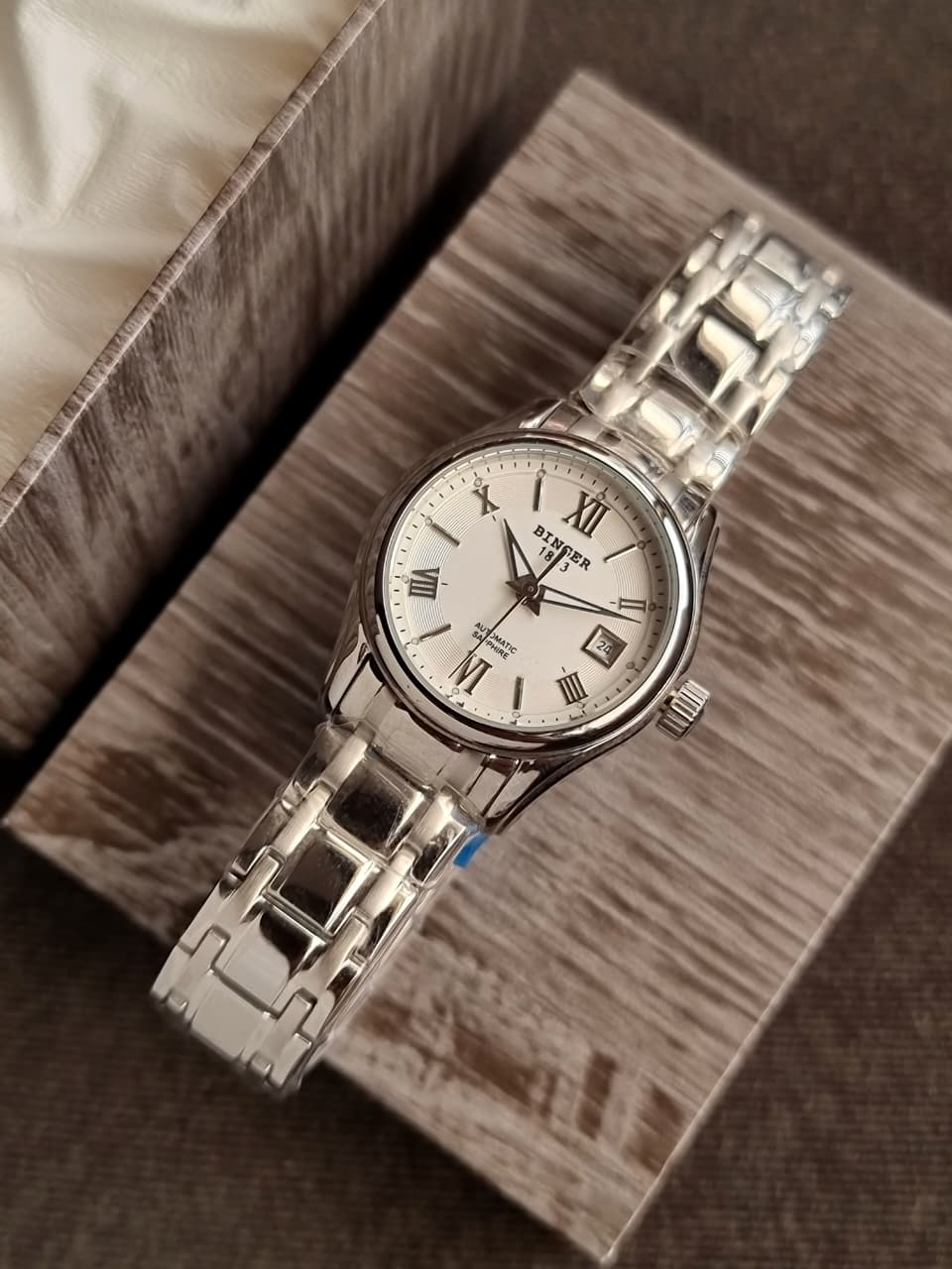 Binger white dial Silver Chain 29mm dial Size Ladies Watch