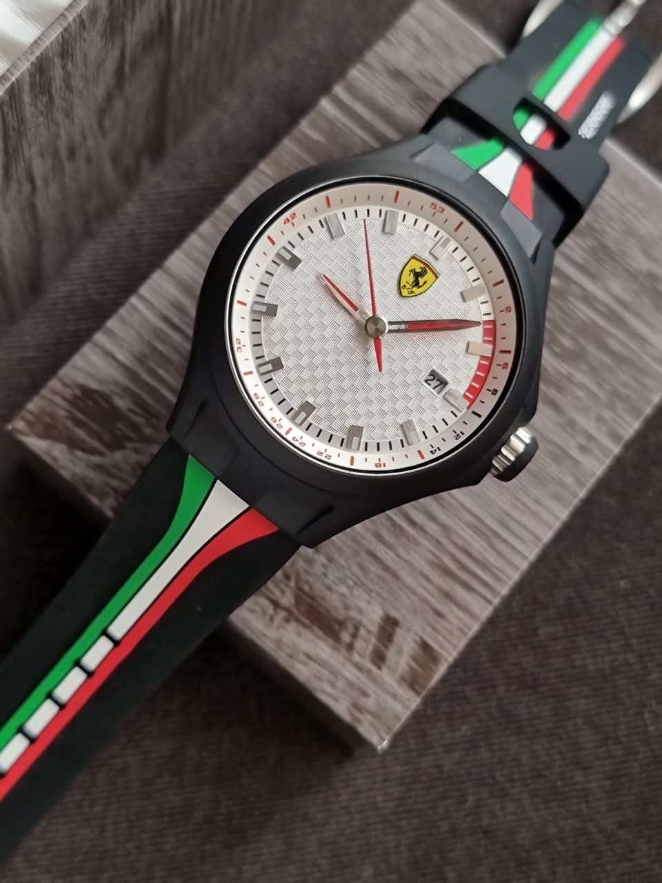 Ferrari mens Watch 830008