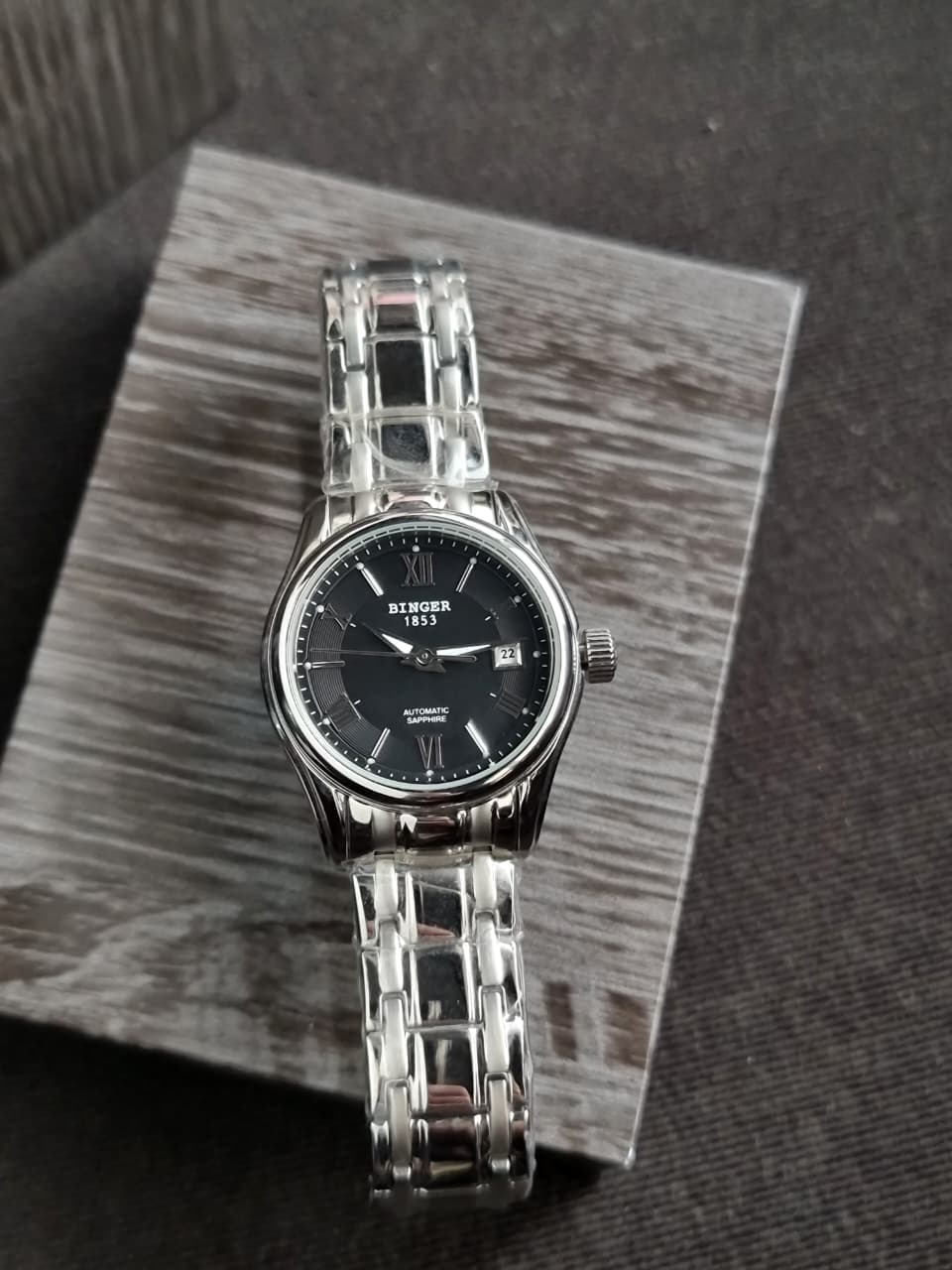 Binger Ladies Watch 28mm Dial Watch Quartz Watch