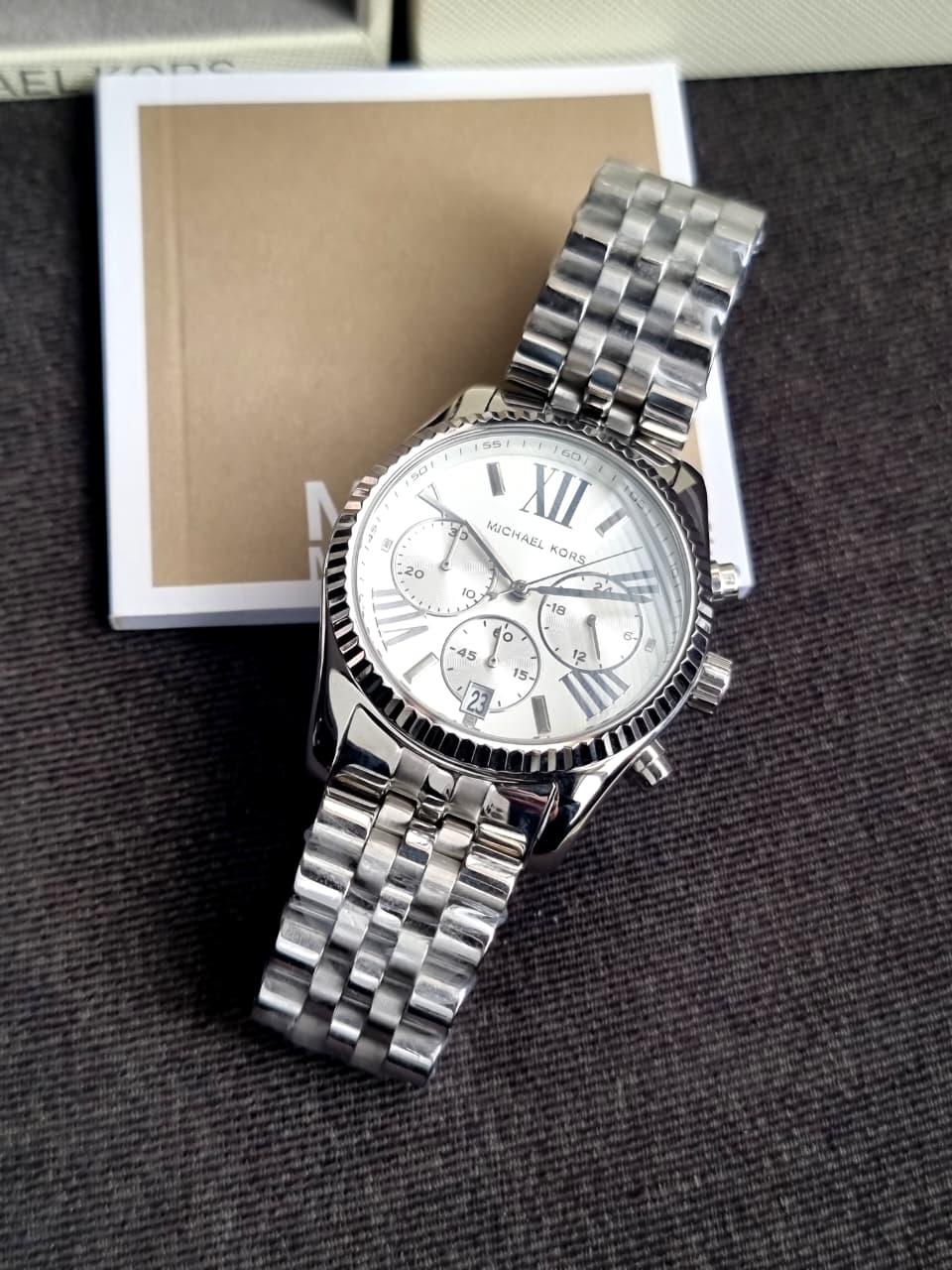 Michael Kors Unisex Quartz Stainless Steel Silver Dial 38mm Watch MK5555
