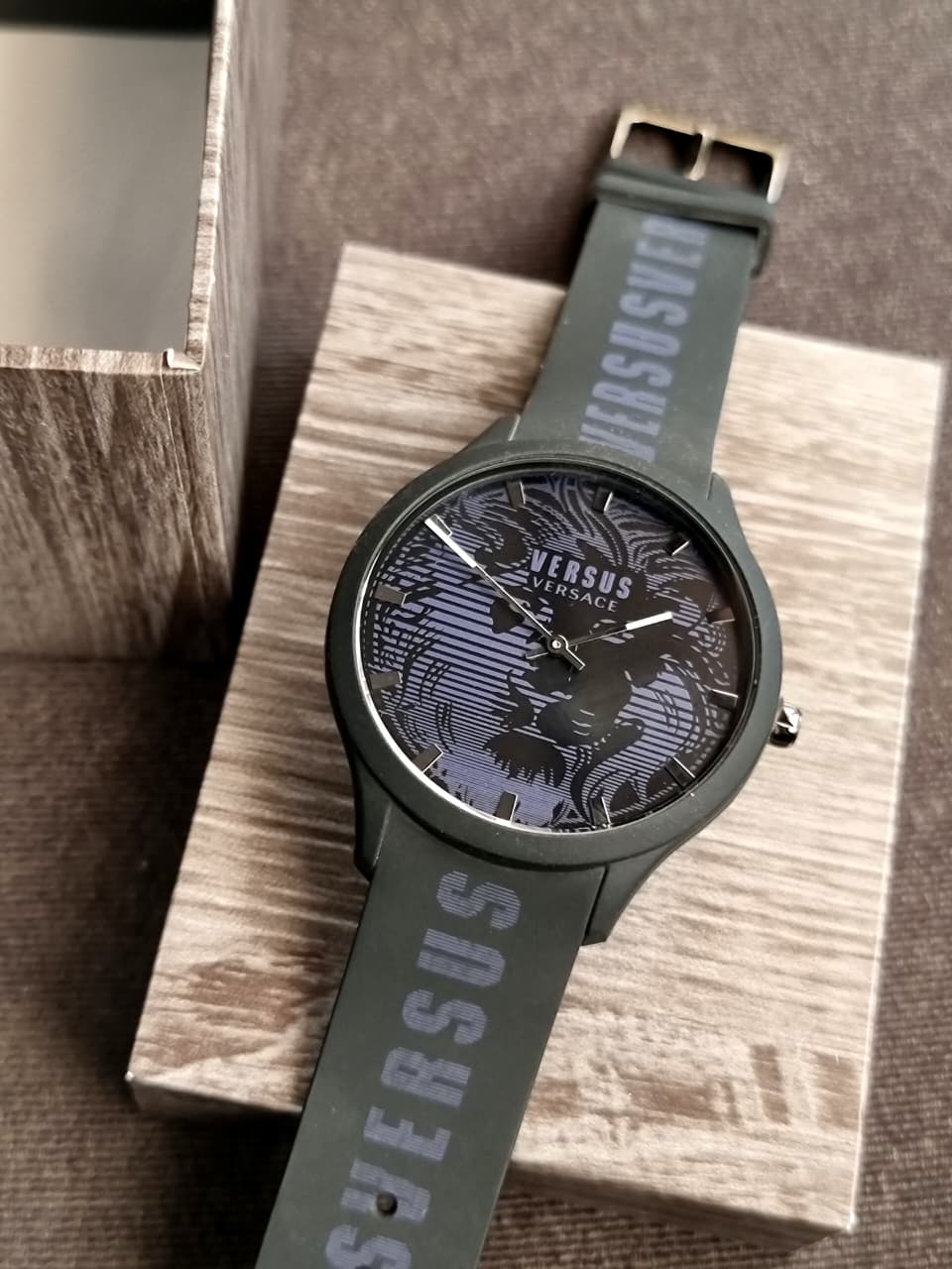 Versus Versace Gents Watch Black Dial black Rubber Strap