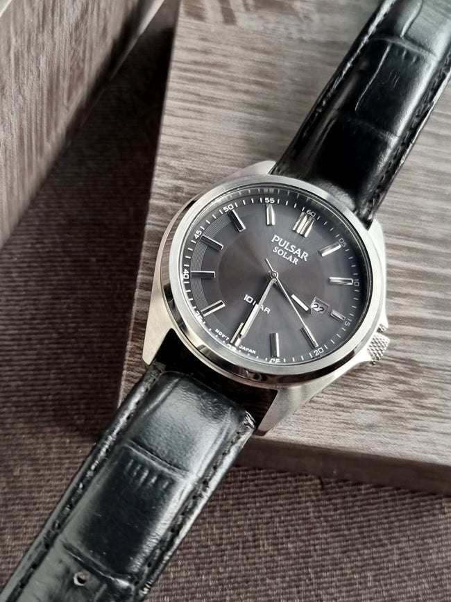 Pulsar Sub Brand Of Seiko Gents Watch solor Operated 39mm Quartz Watch Hover Image