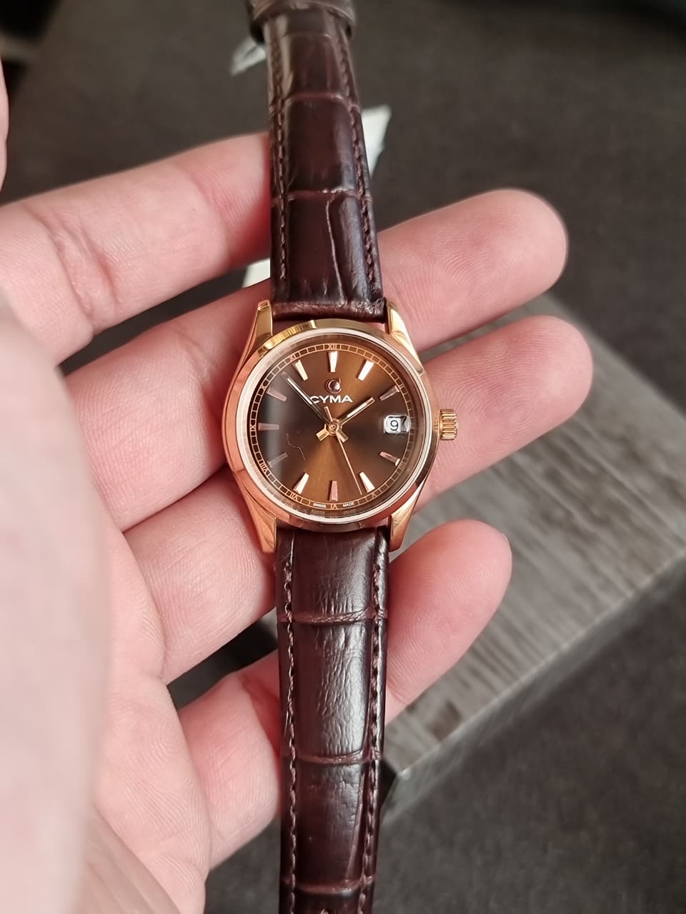 Cyma Swiss Made Gents Watch 27mm Dial Quartz Watch