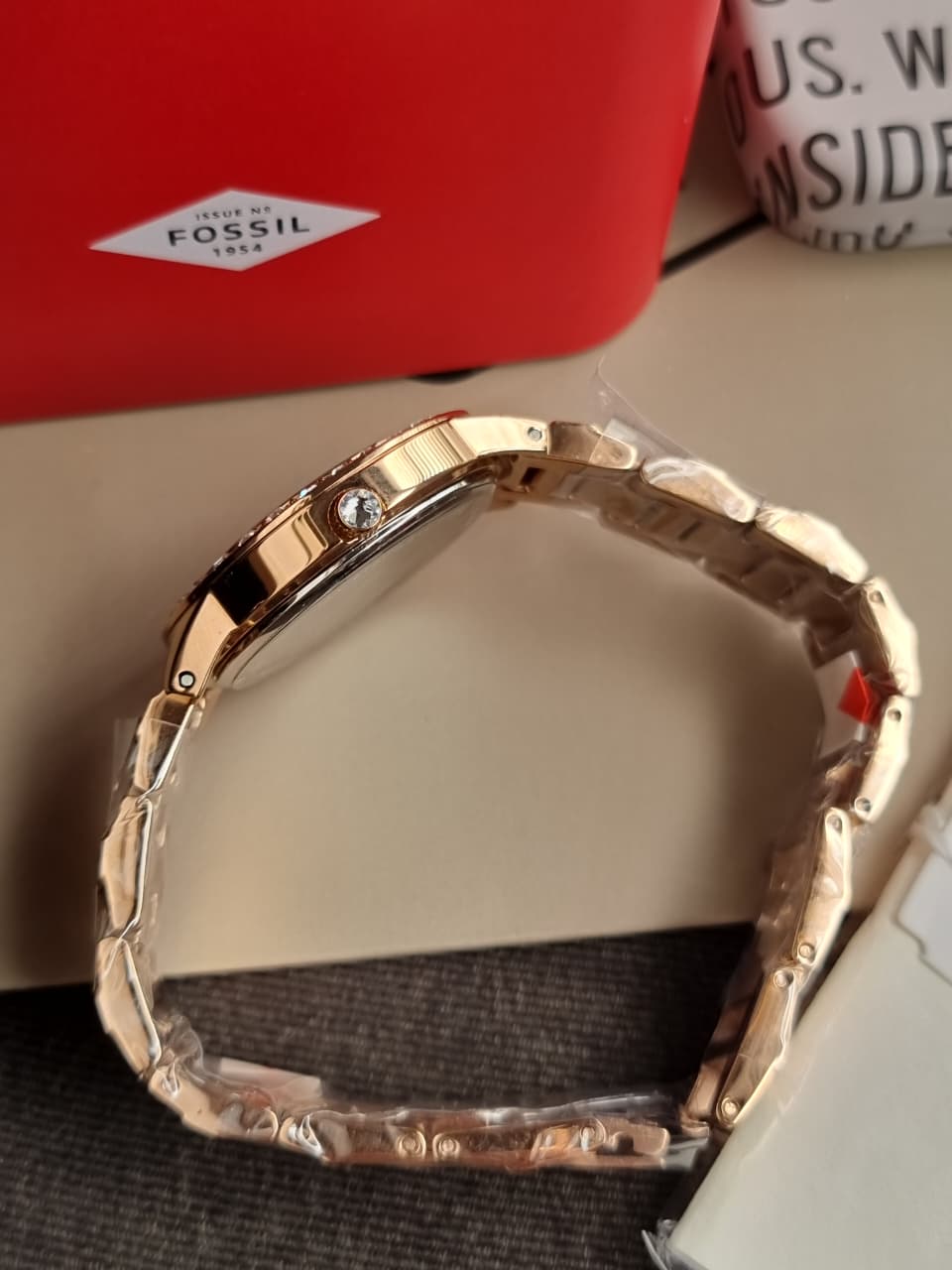Fossil Women’s Quartz Stainless Steel Rose Gold Dial 34mm Watch ES3020 (Without Tag)
