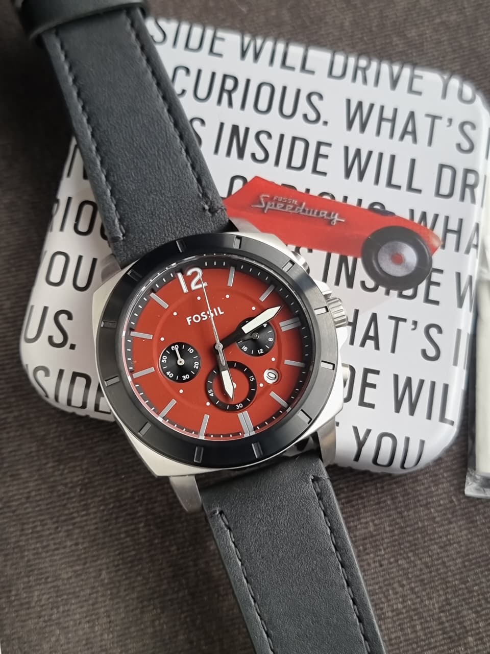 Fossil Men’s Chronograph Quartz Black Leather Strap Red Dial 45mm Watch BQ2897 (Without Tag)