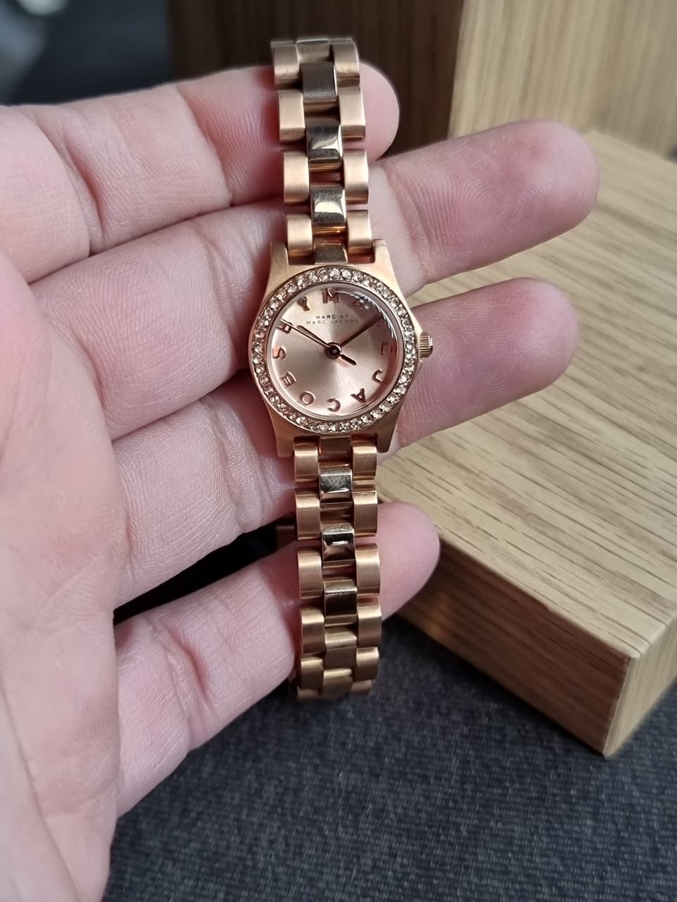 Marc Jacobs Henry Rose Gold Dial Rose Gold Steel Strap Watch For Women - MBM3278